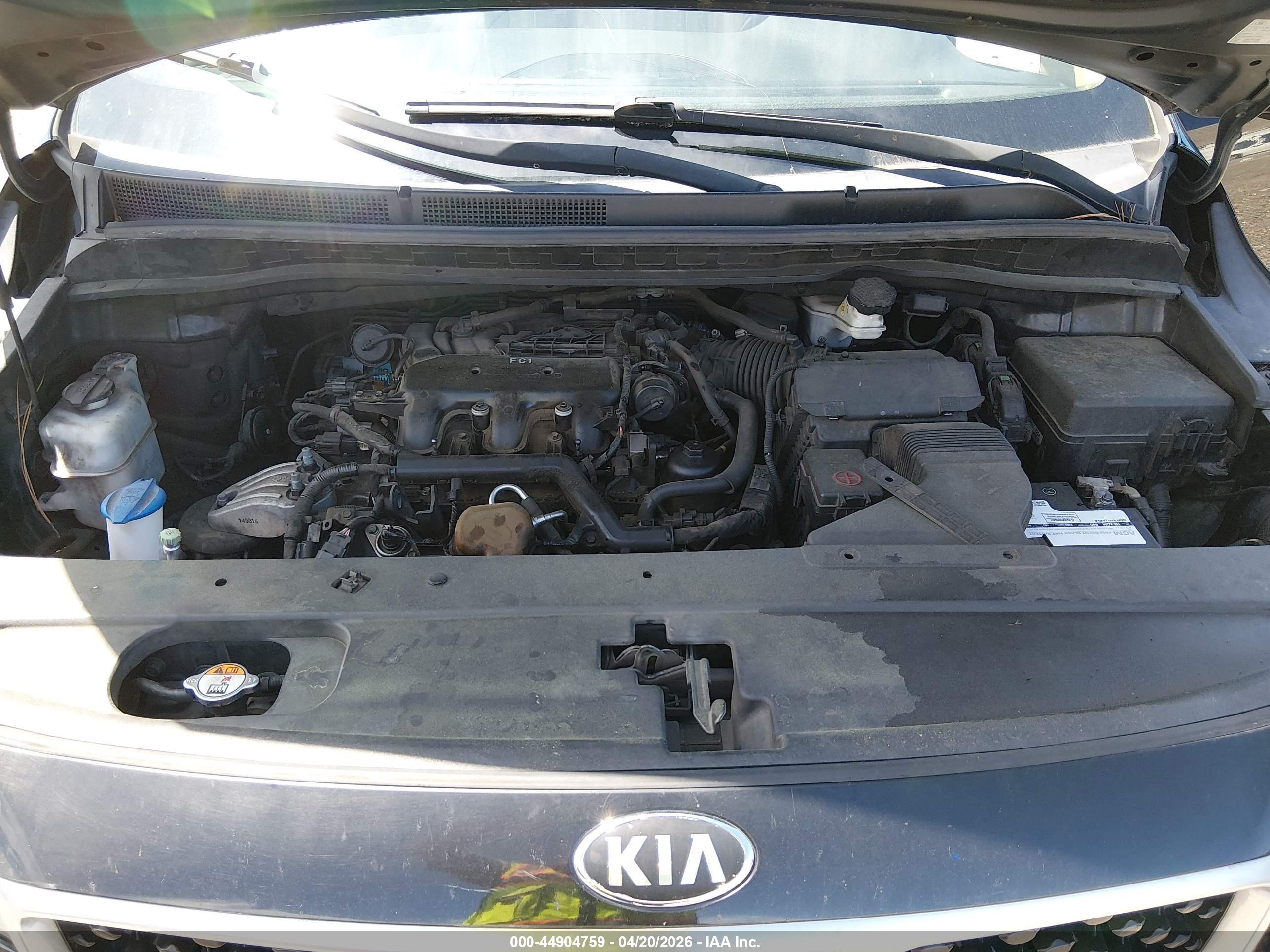 KIA SEDONA image 10