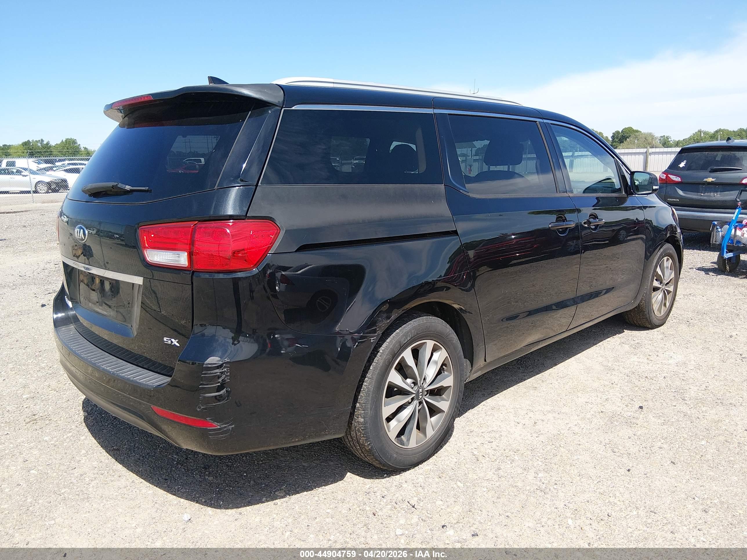 KIA SEDONA image 4
