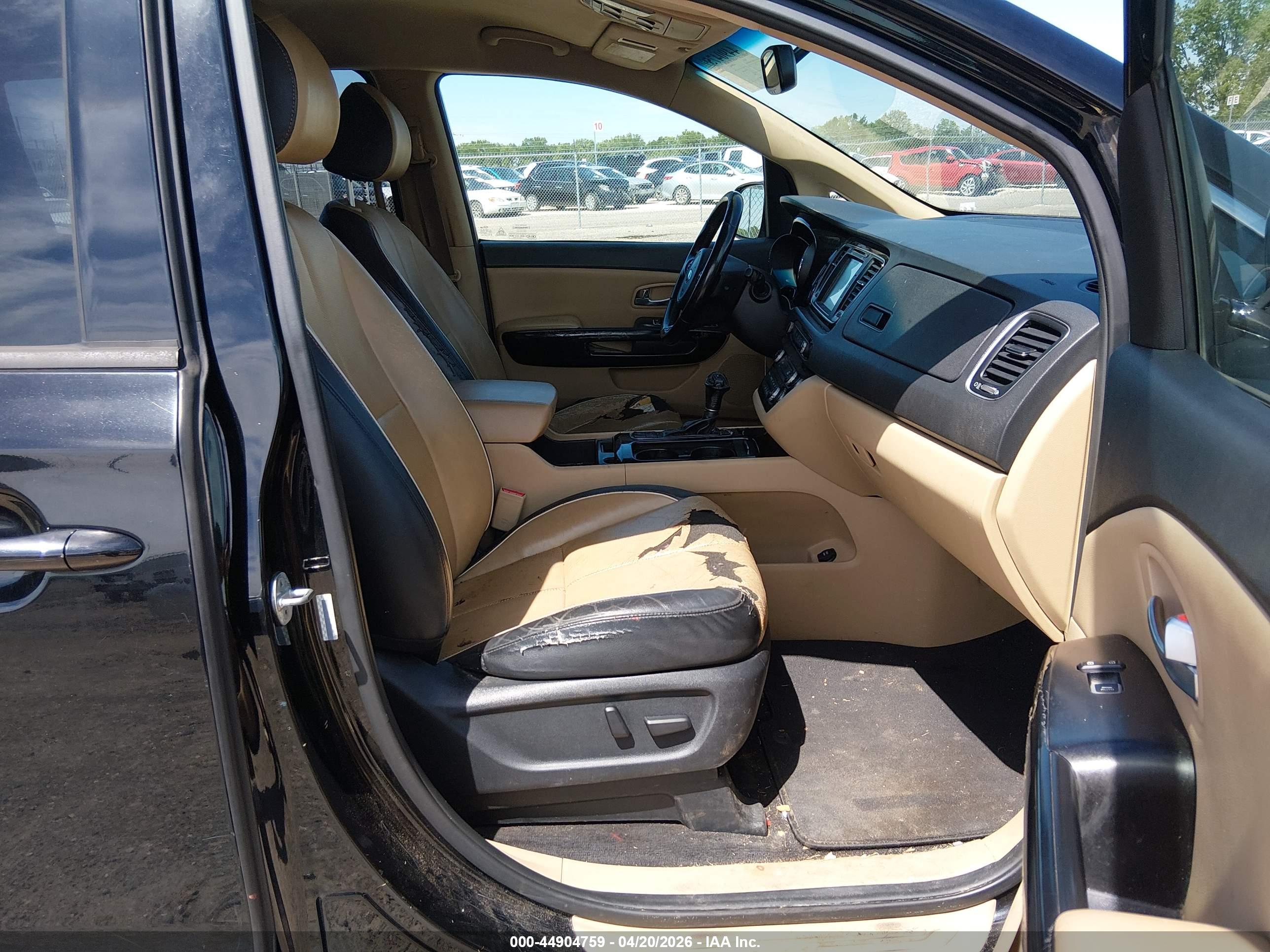 KIA SEDONA image 5