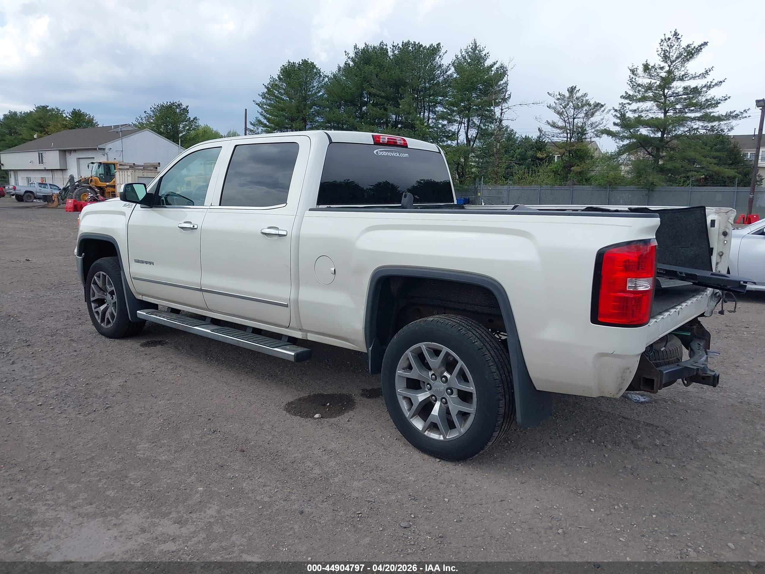 GMC SIERRA image 3