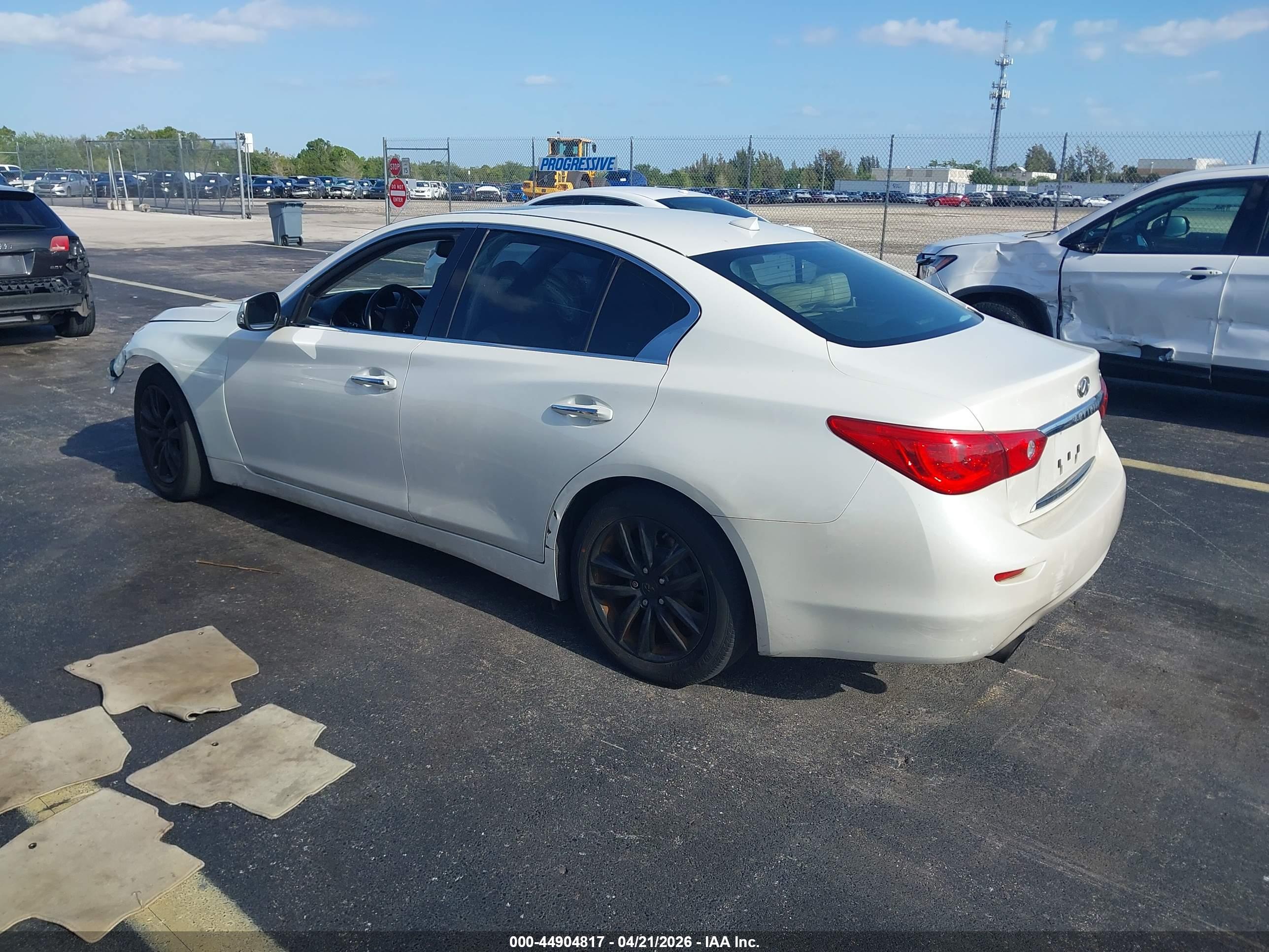 INFINITI Q50 image 3
