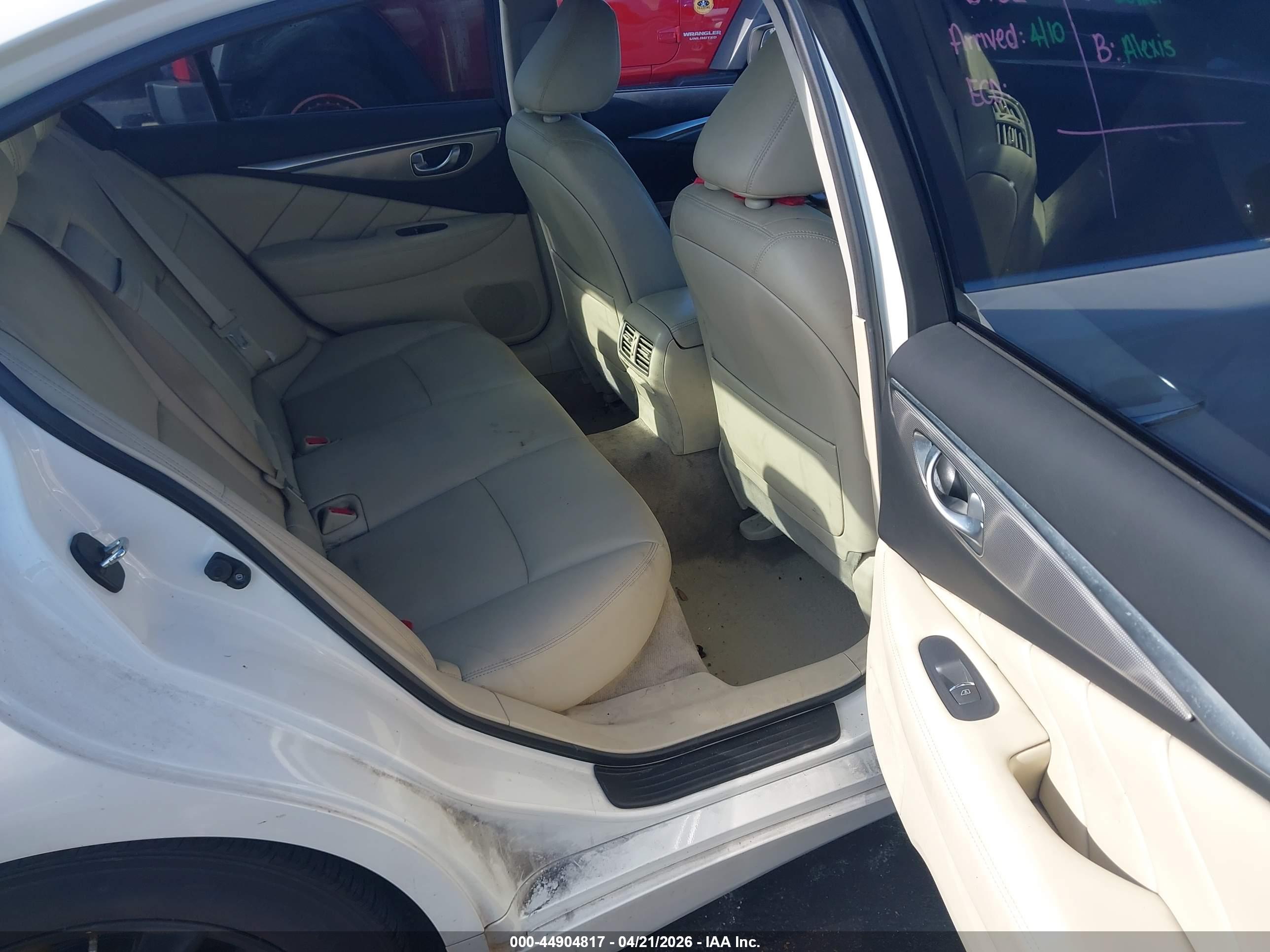 INFINITI Q50 image 8