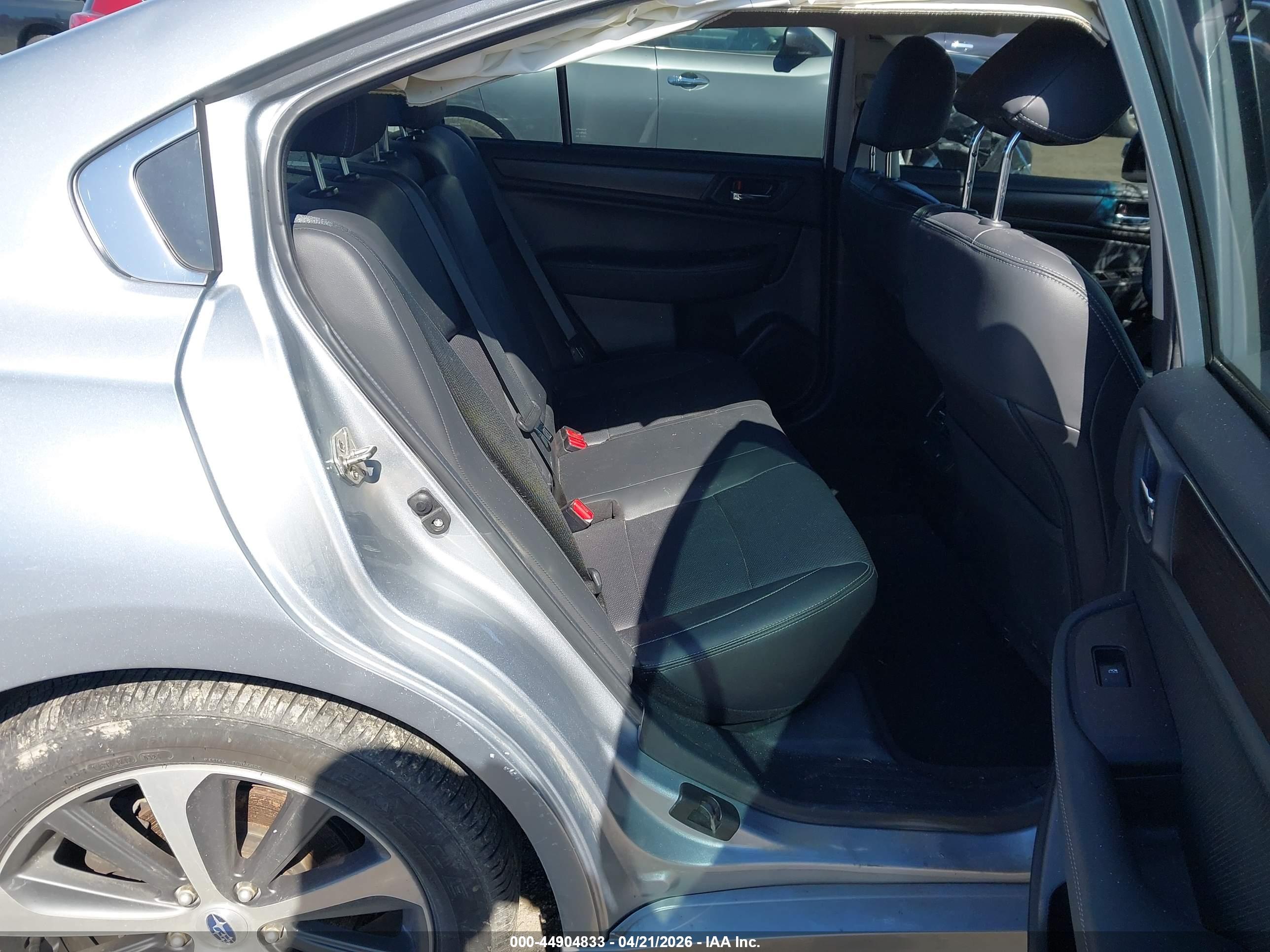 SUBARU LEGACY image 8