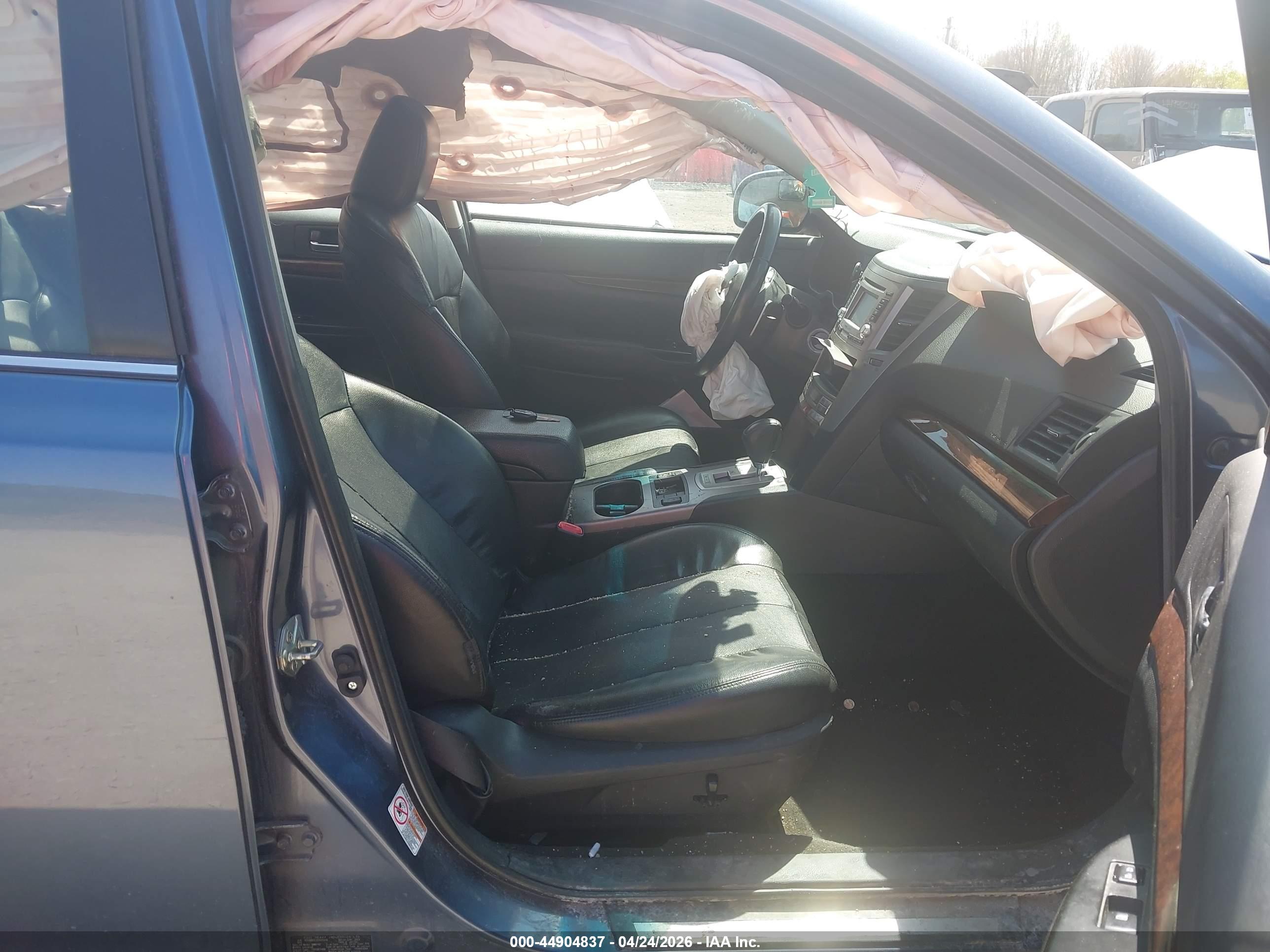 SUBARU LEGACY image 5