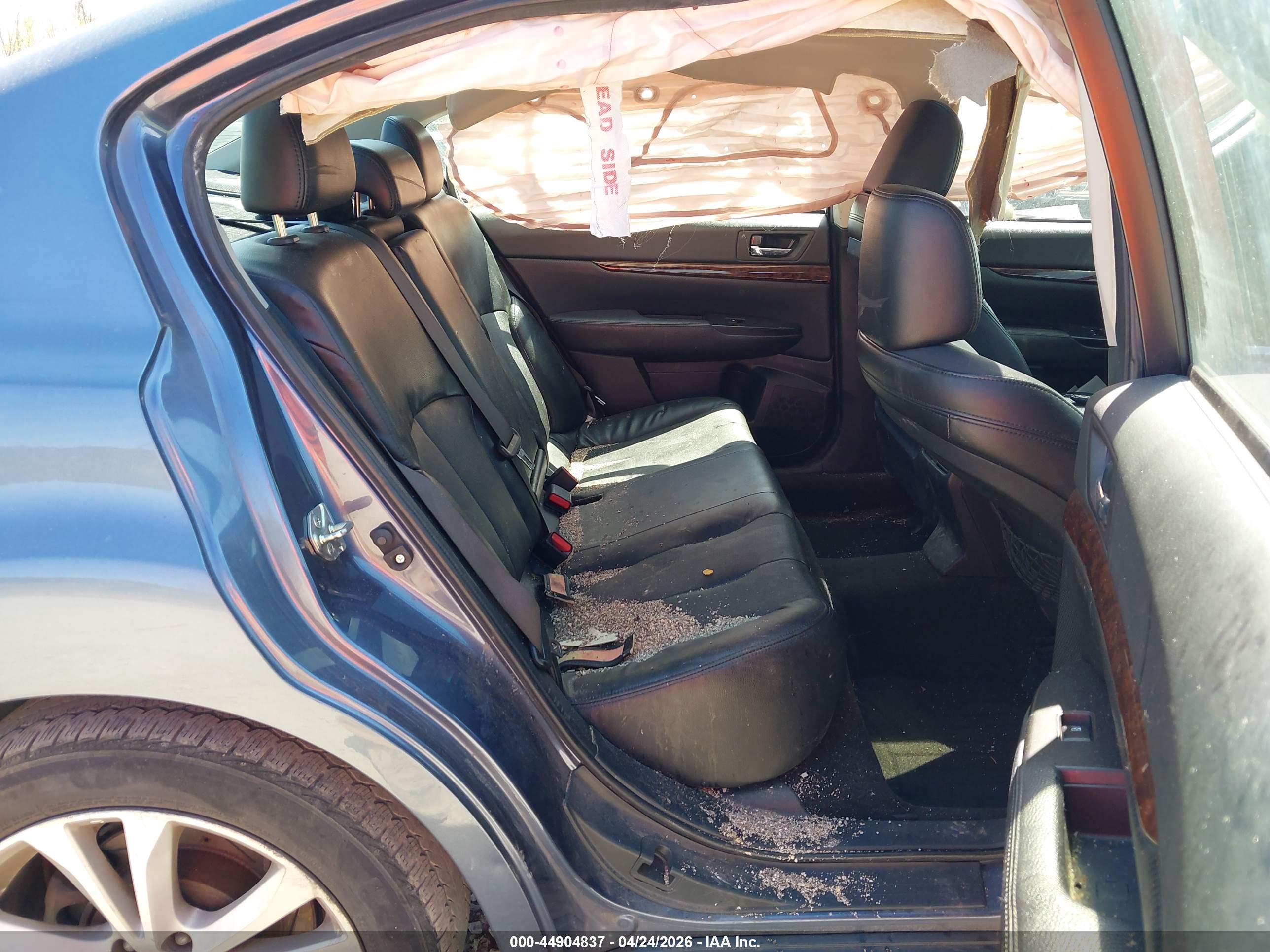 SUBARU LEGACY image 8