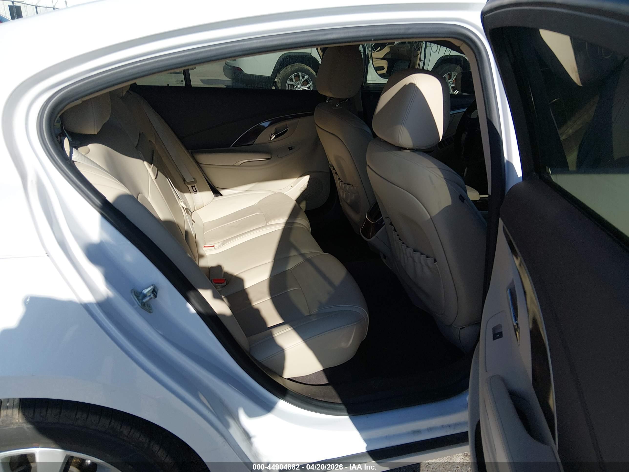 BUICK LACROSSE image 8