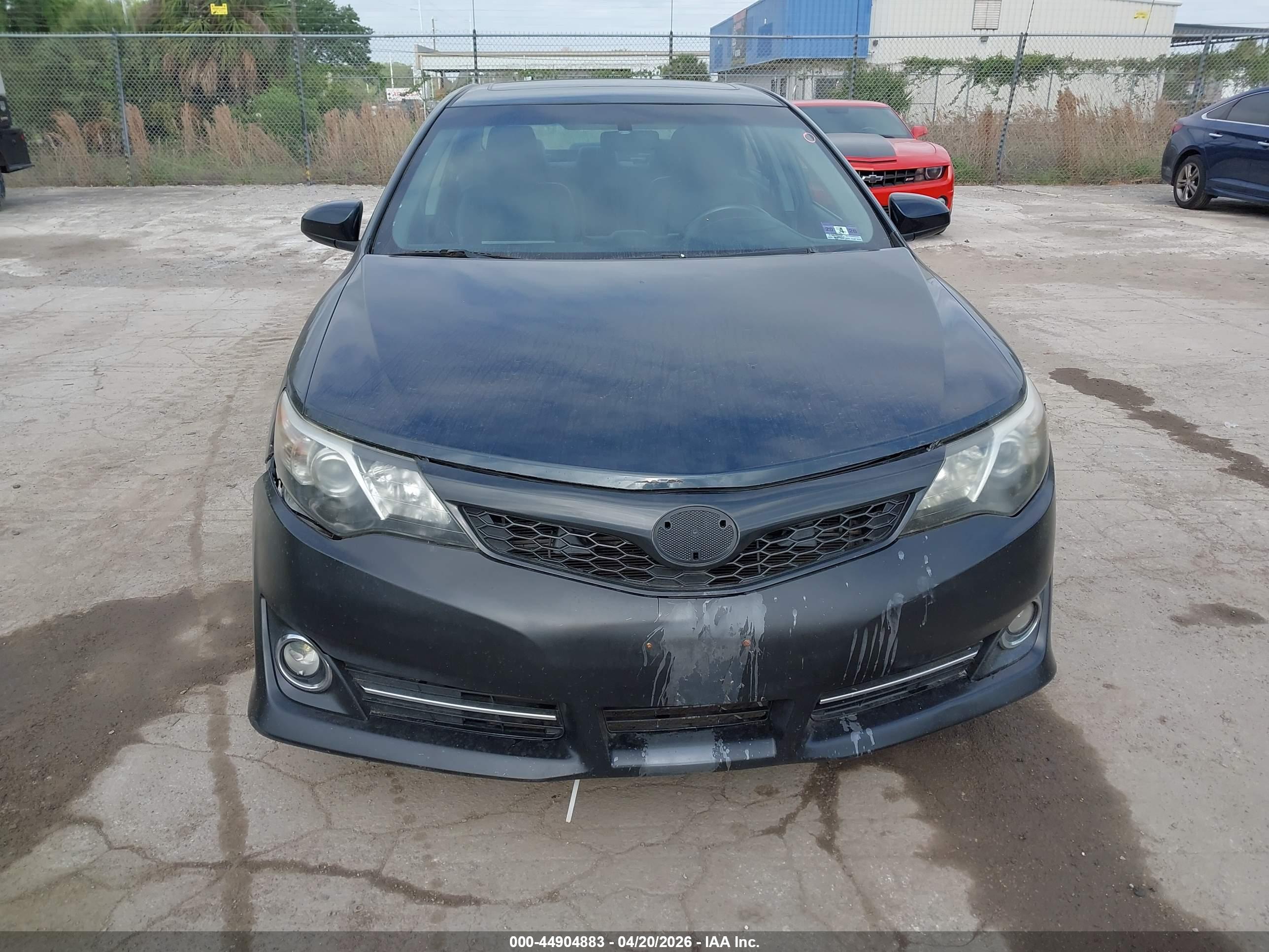 TOYOTA CAMRY image 6