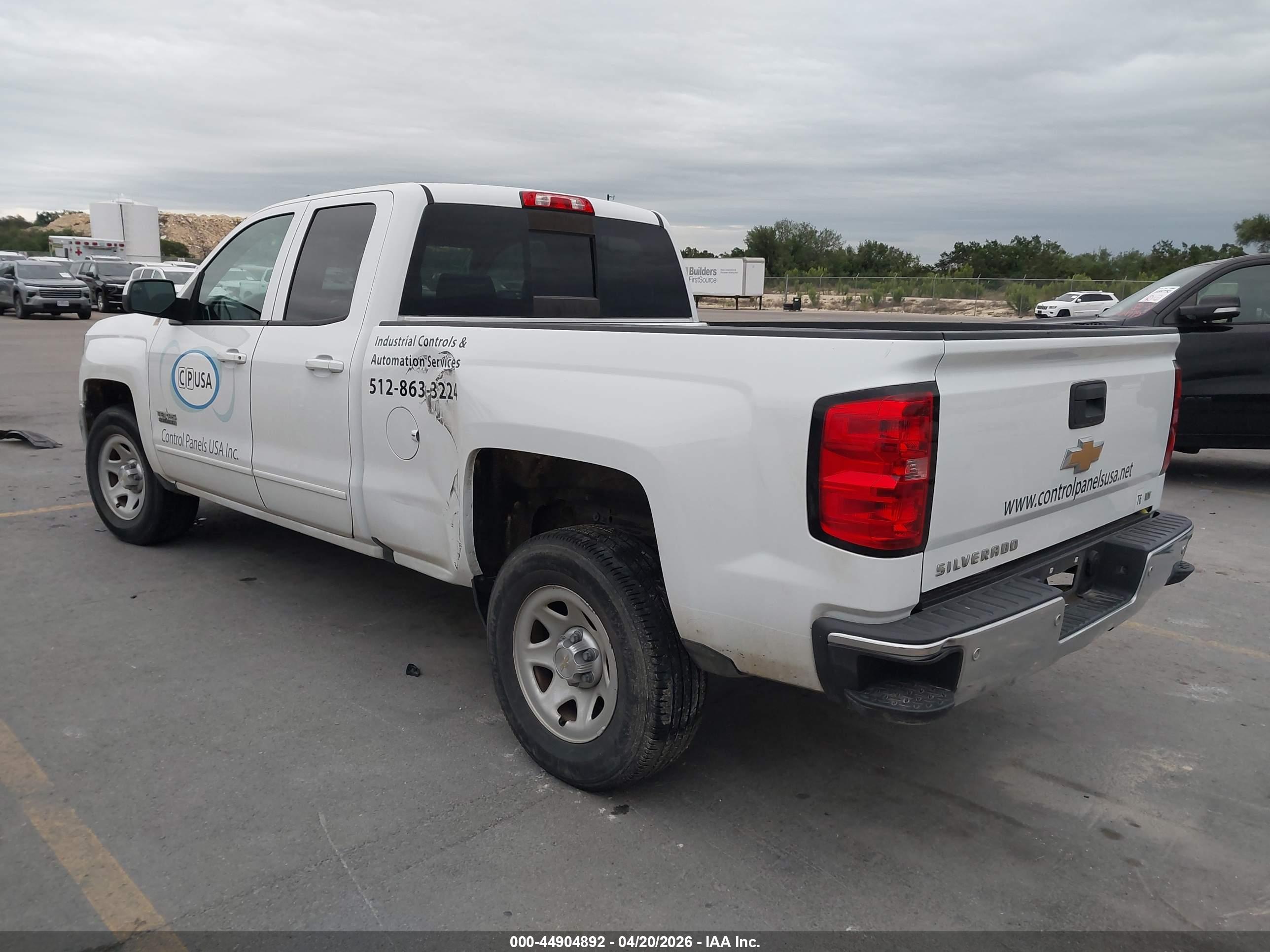 CHEVROLET SILVERADO image 3