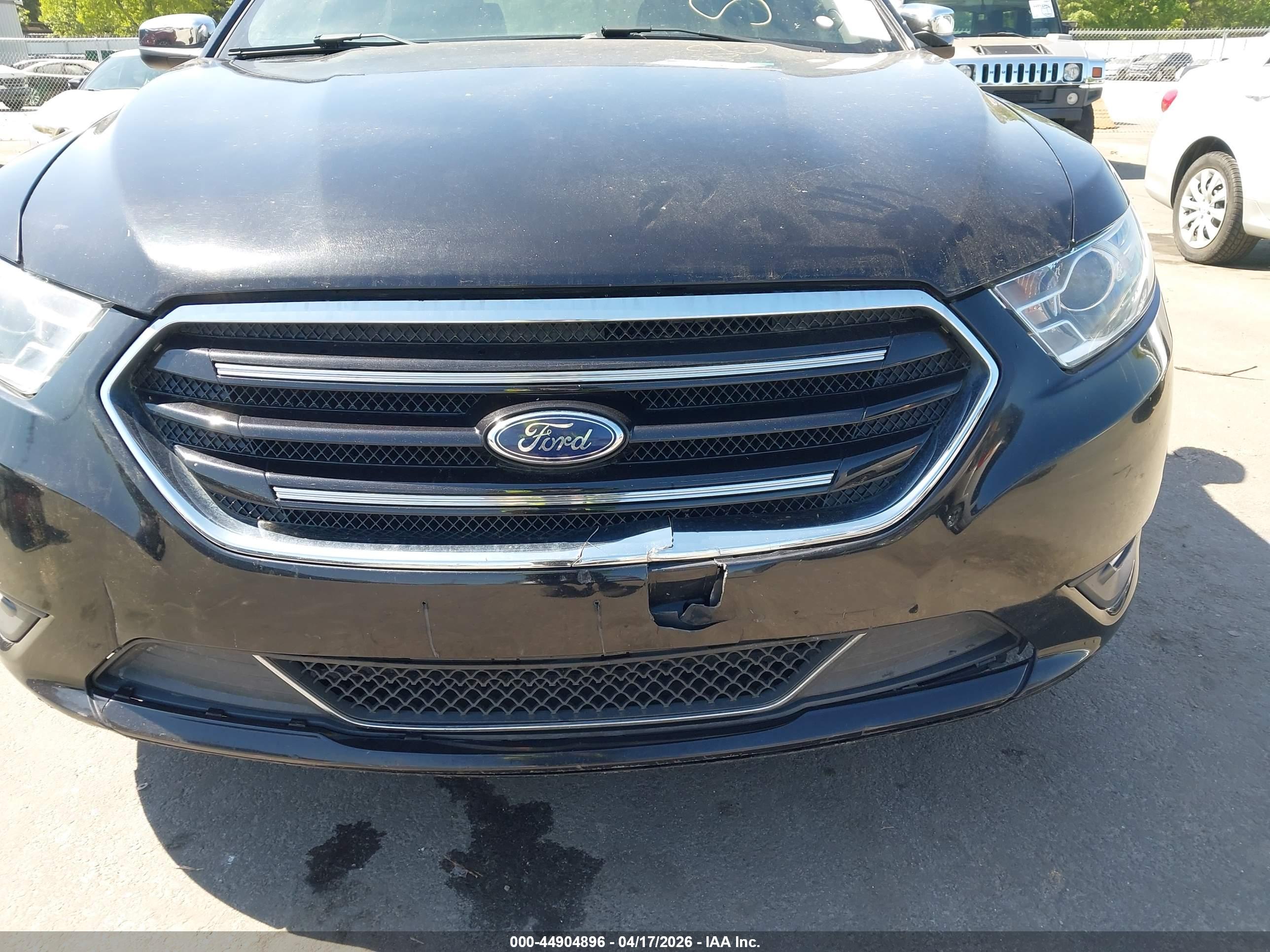 FORD TAURUS image 6