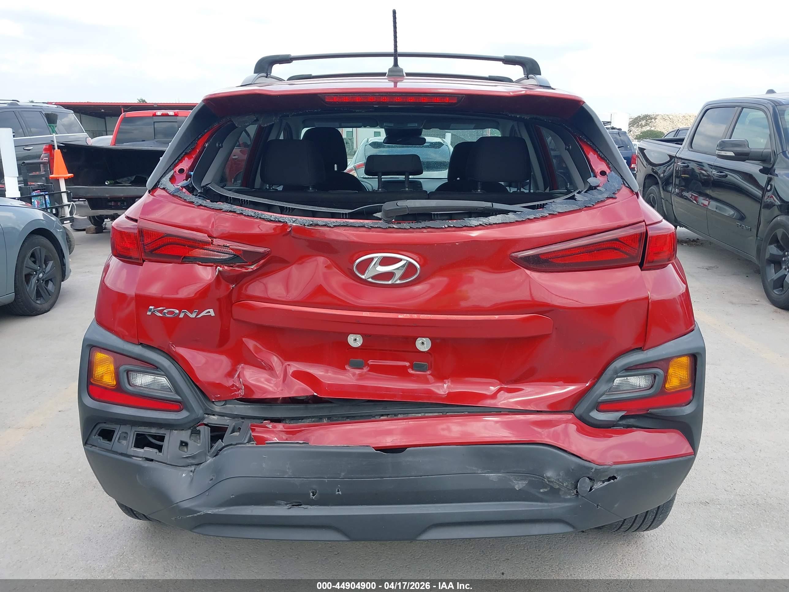 HYUNDAI KONA image 6