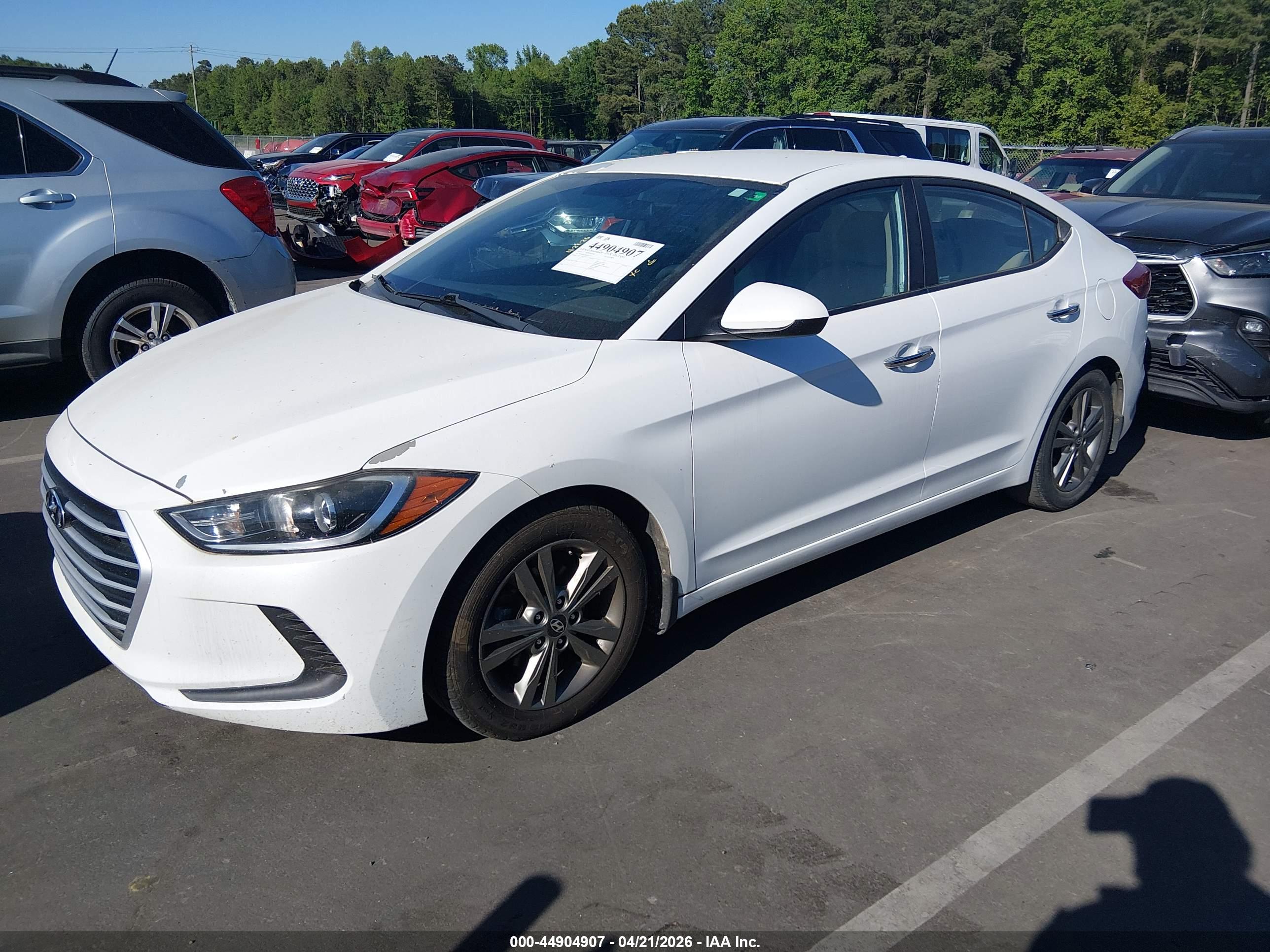 HYUNDAI ELANTRA image 2