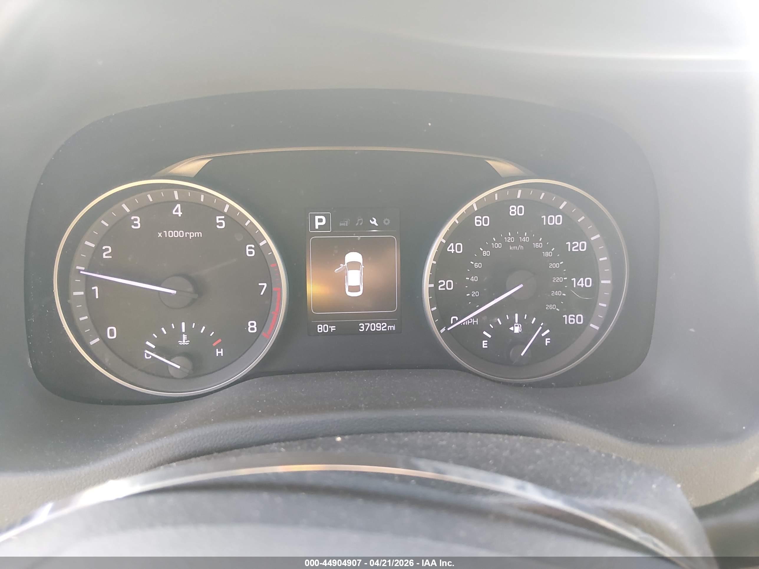 HYUNDAI ELANTRA image 7