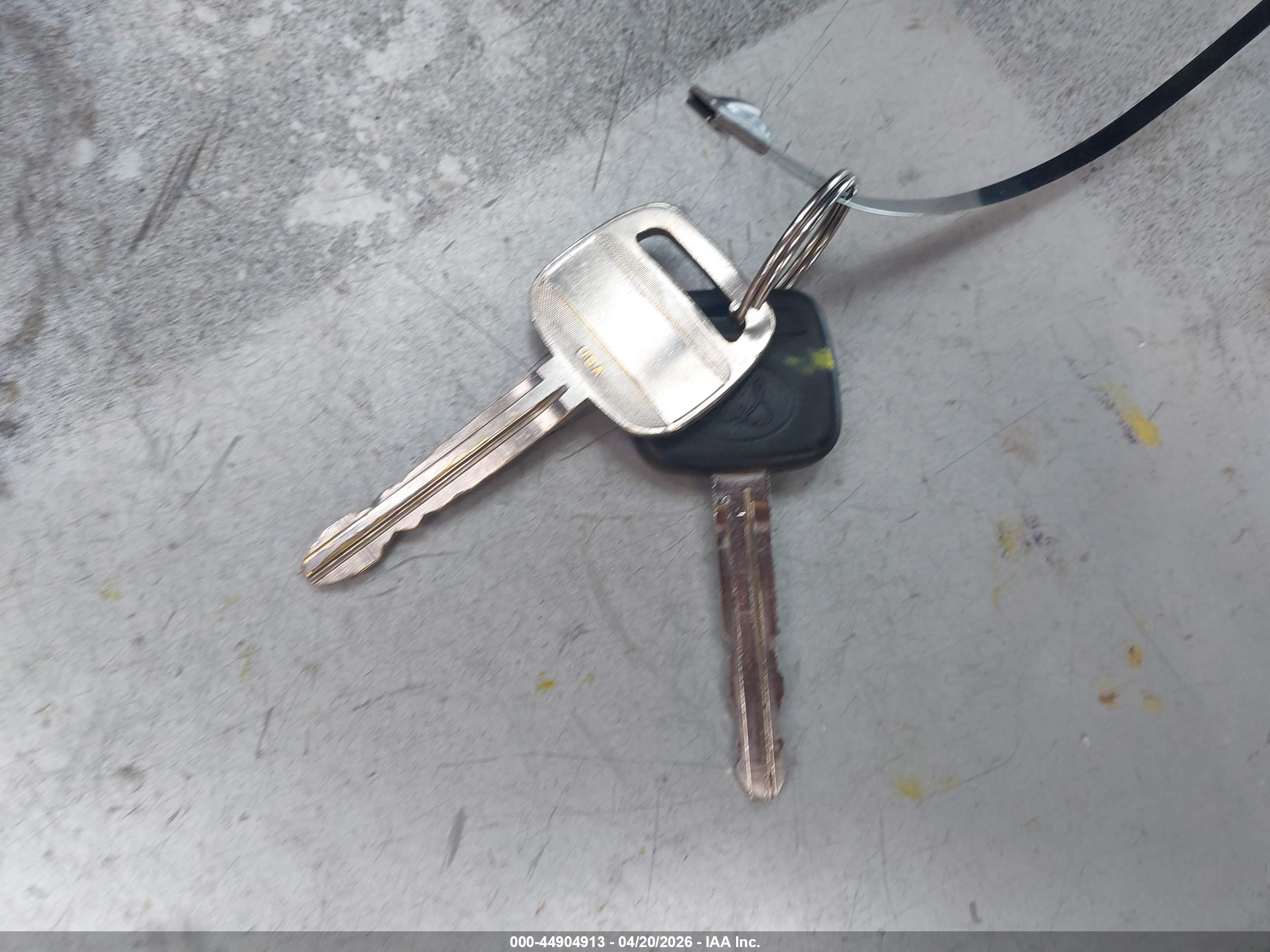 TOYOTA RAV4 image 11