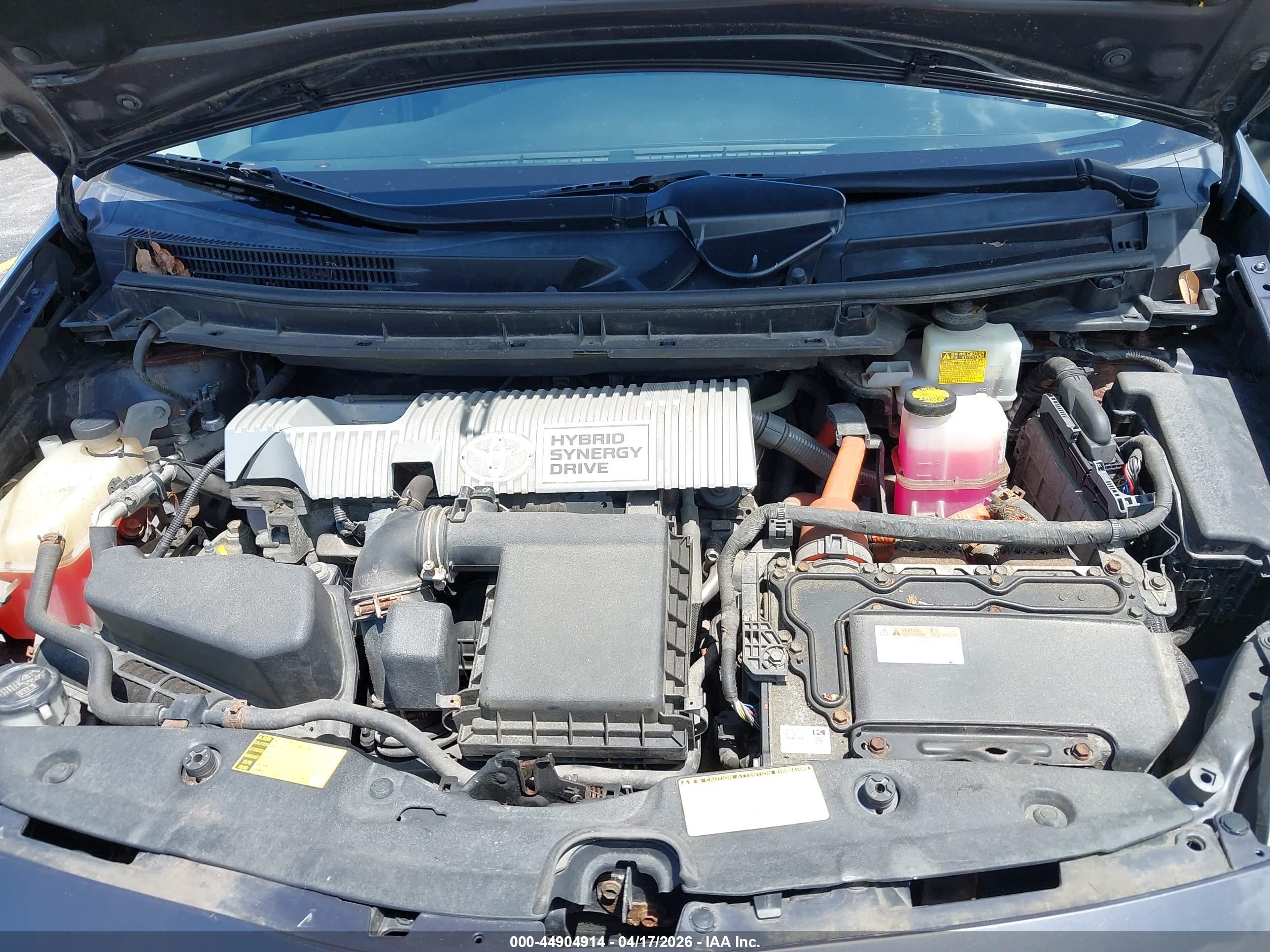 TOYOTA PRIUS image 10