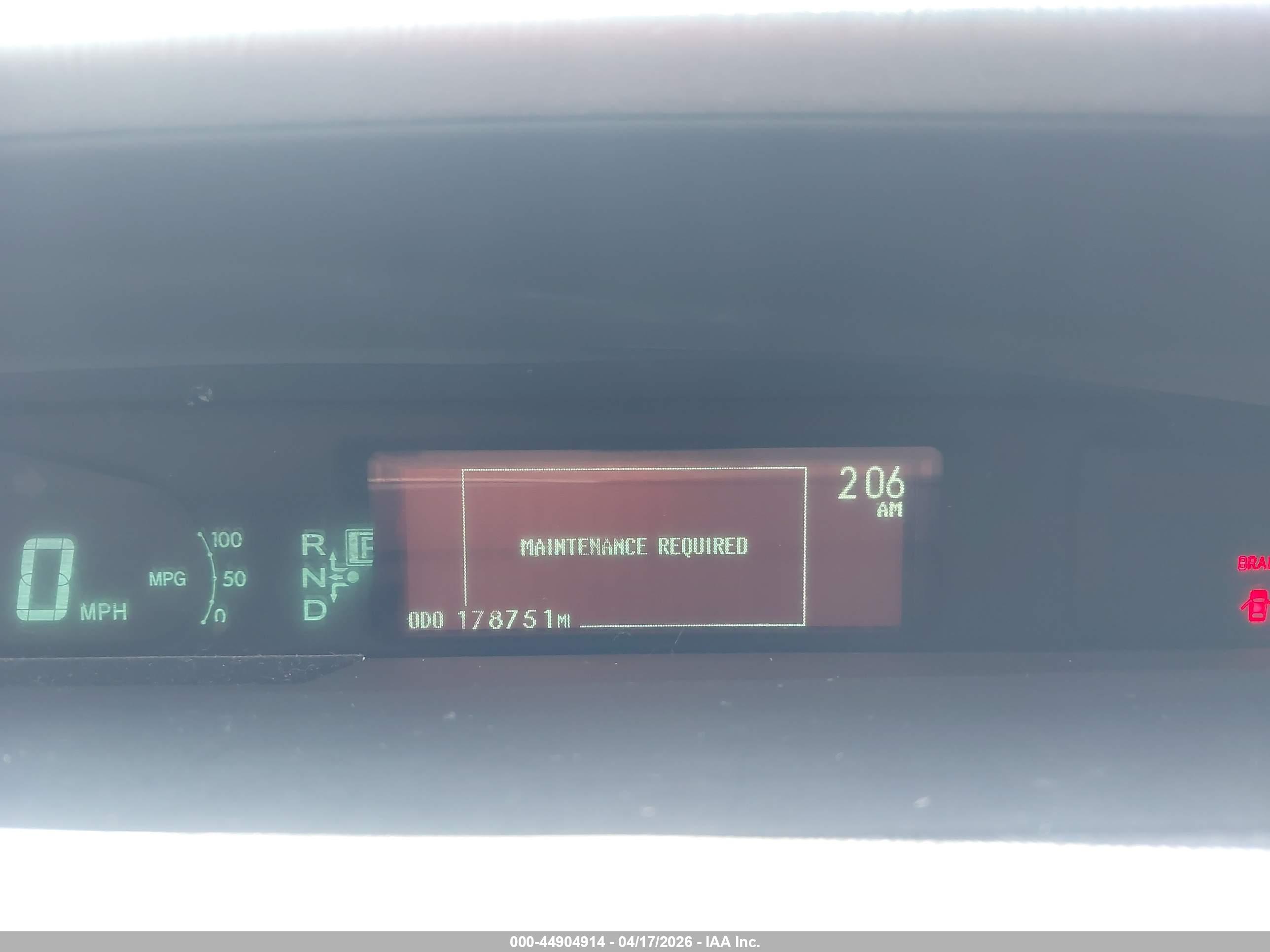 TOYOTA PRIUS image 7
