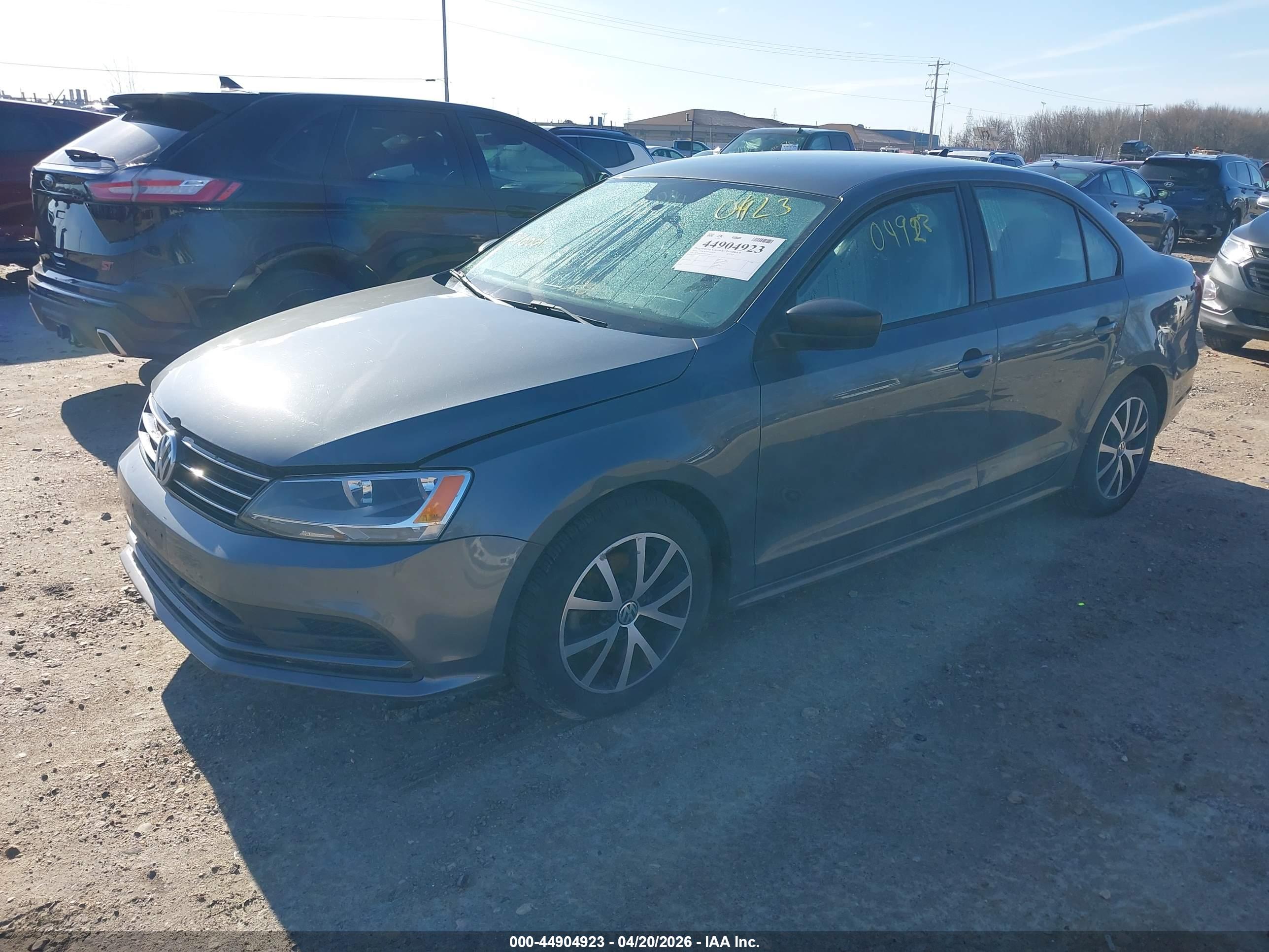 VOLKSWAGEN JETTA image 2