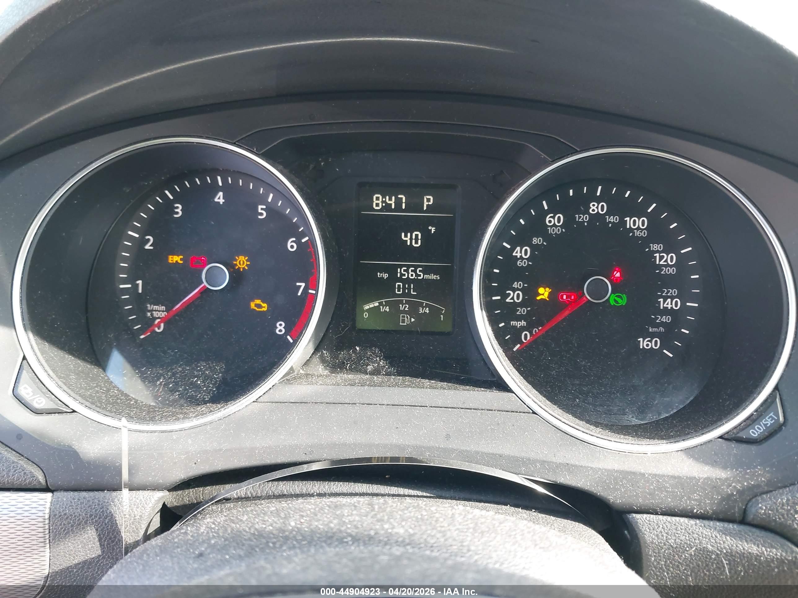VOLKSWAGEN JETTA image 7