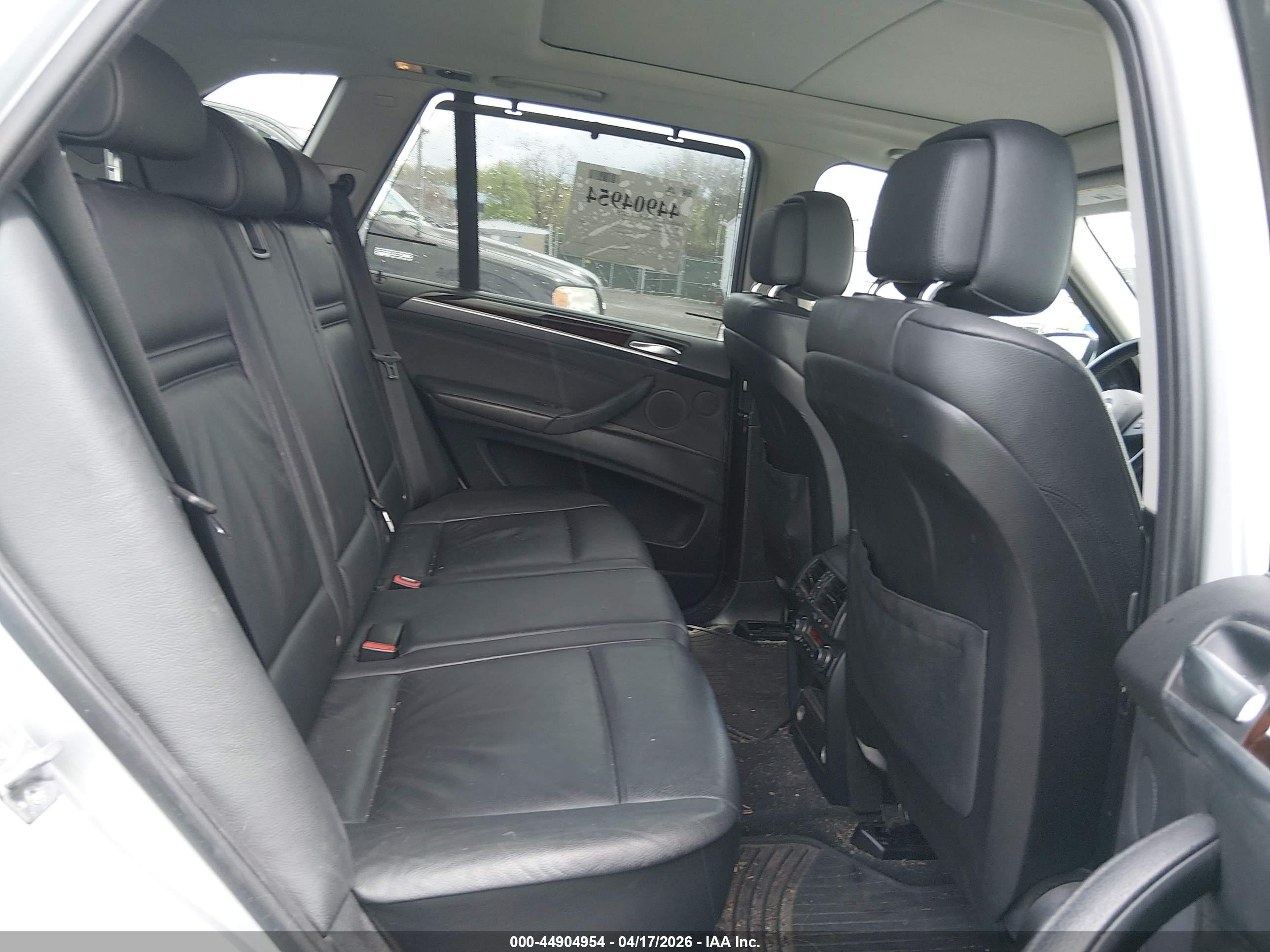 BMW X5 image 8