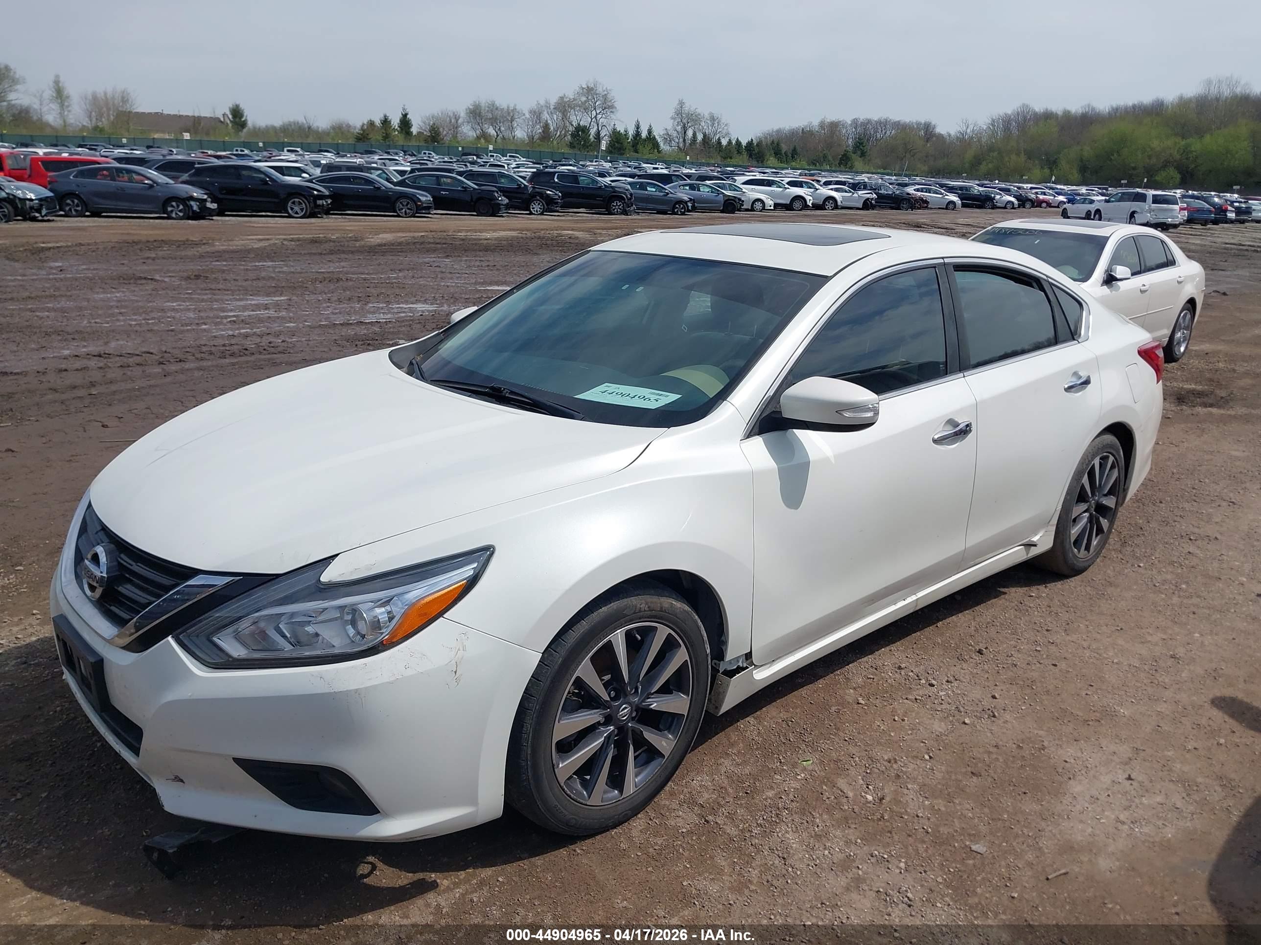 NISSAN ALTIMA image 2