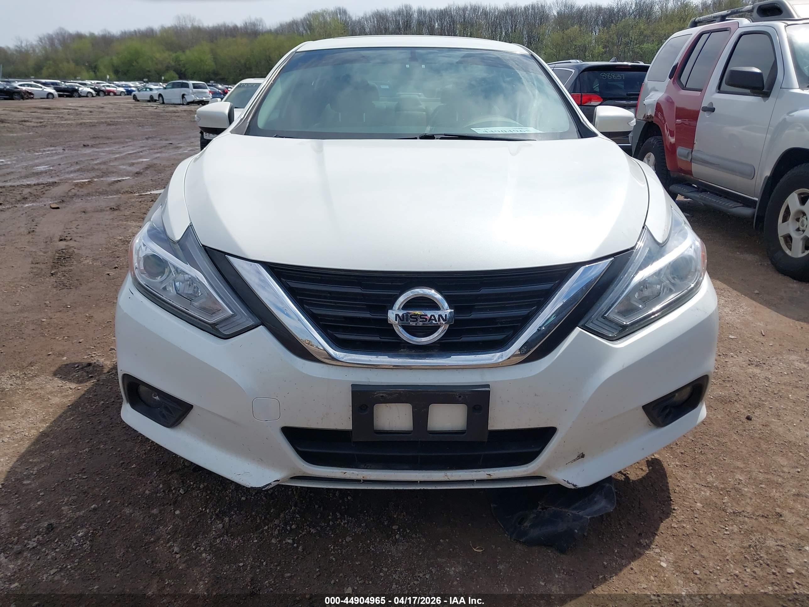 NISSAN ALTIMA image 6