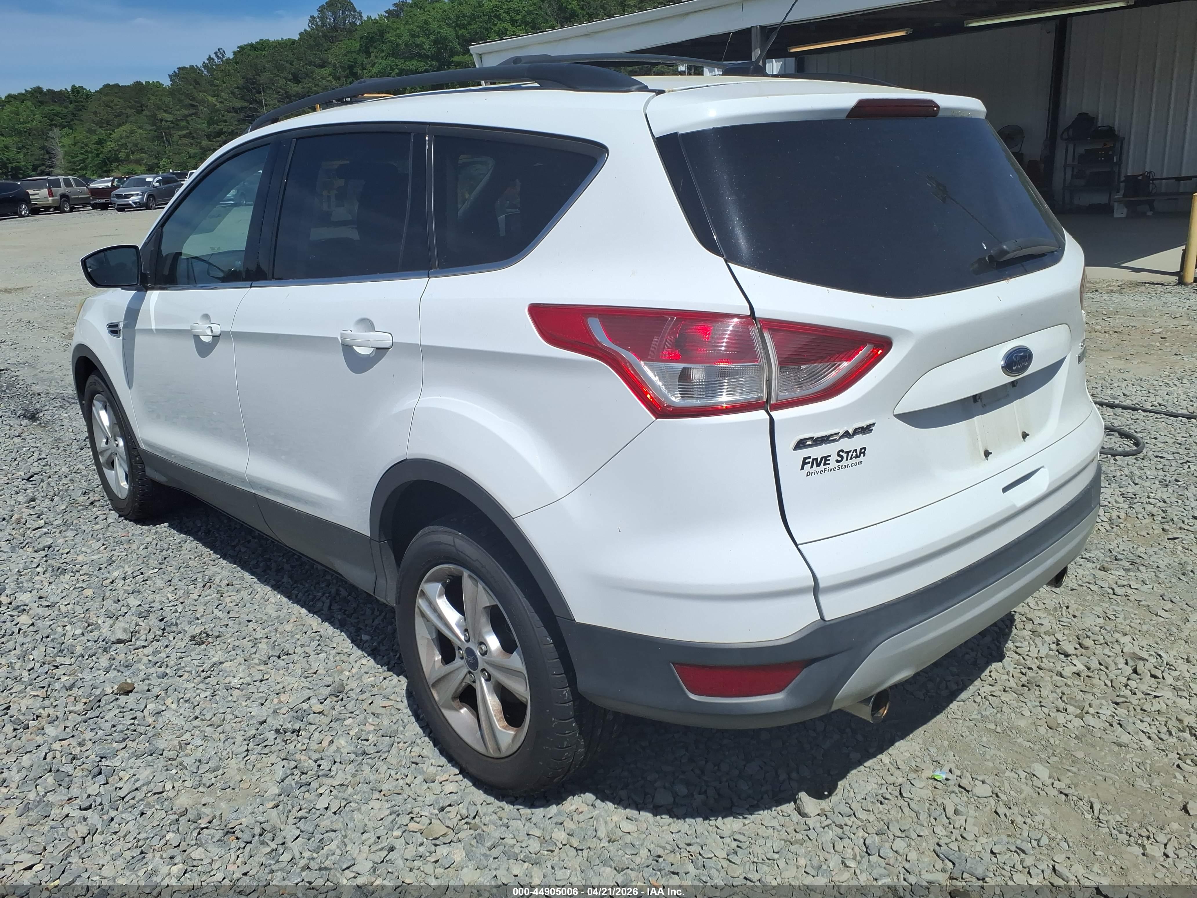 FORD ESCAPE image 3