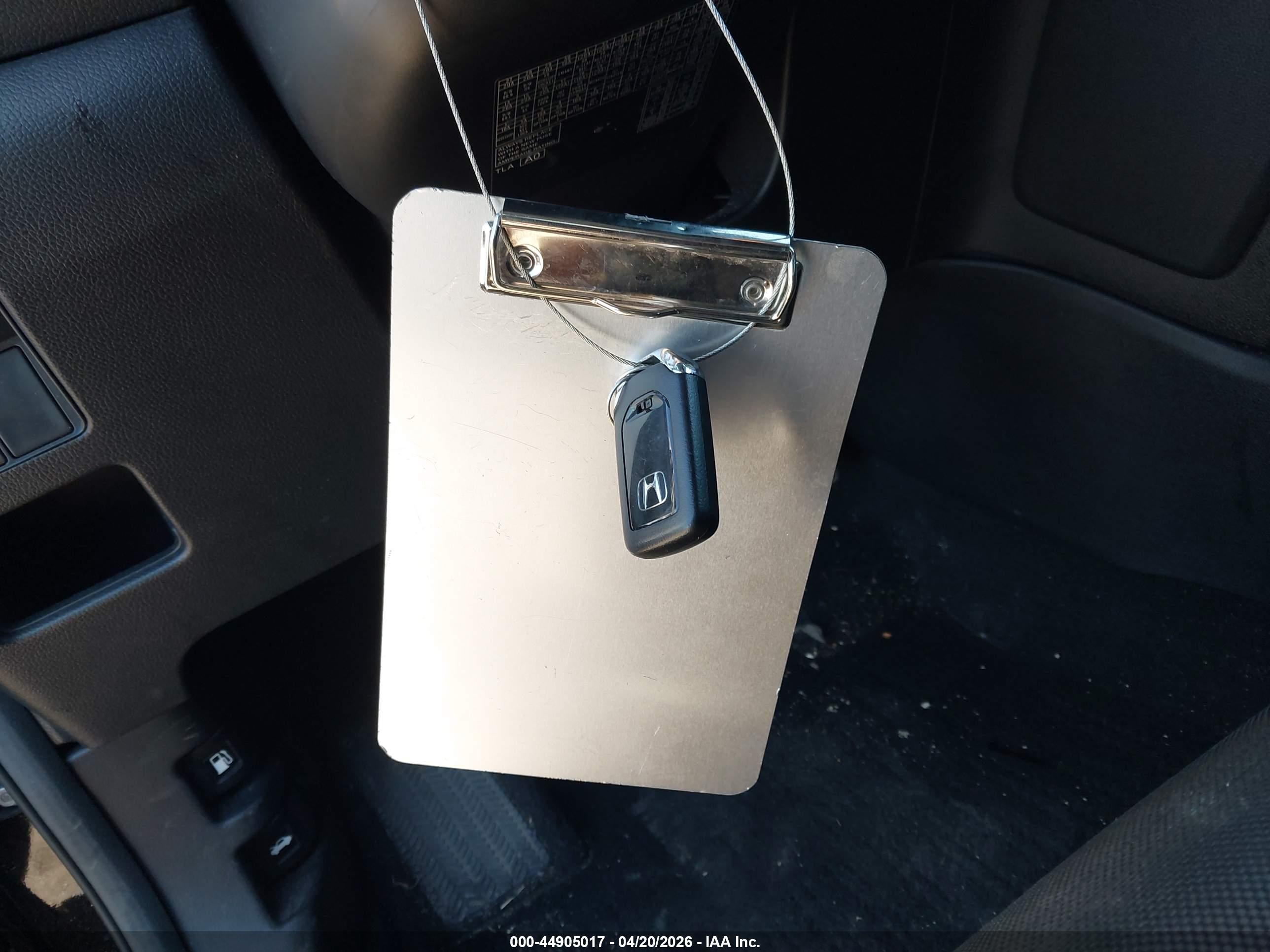 HONDA CR-V image 11
