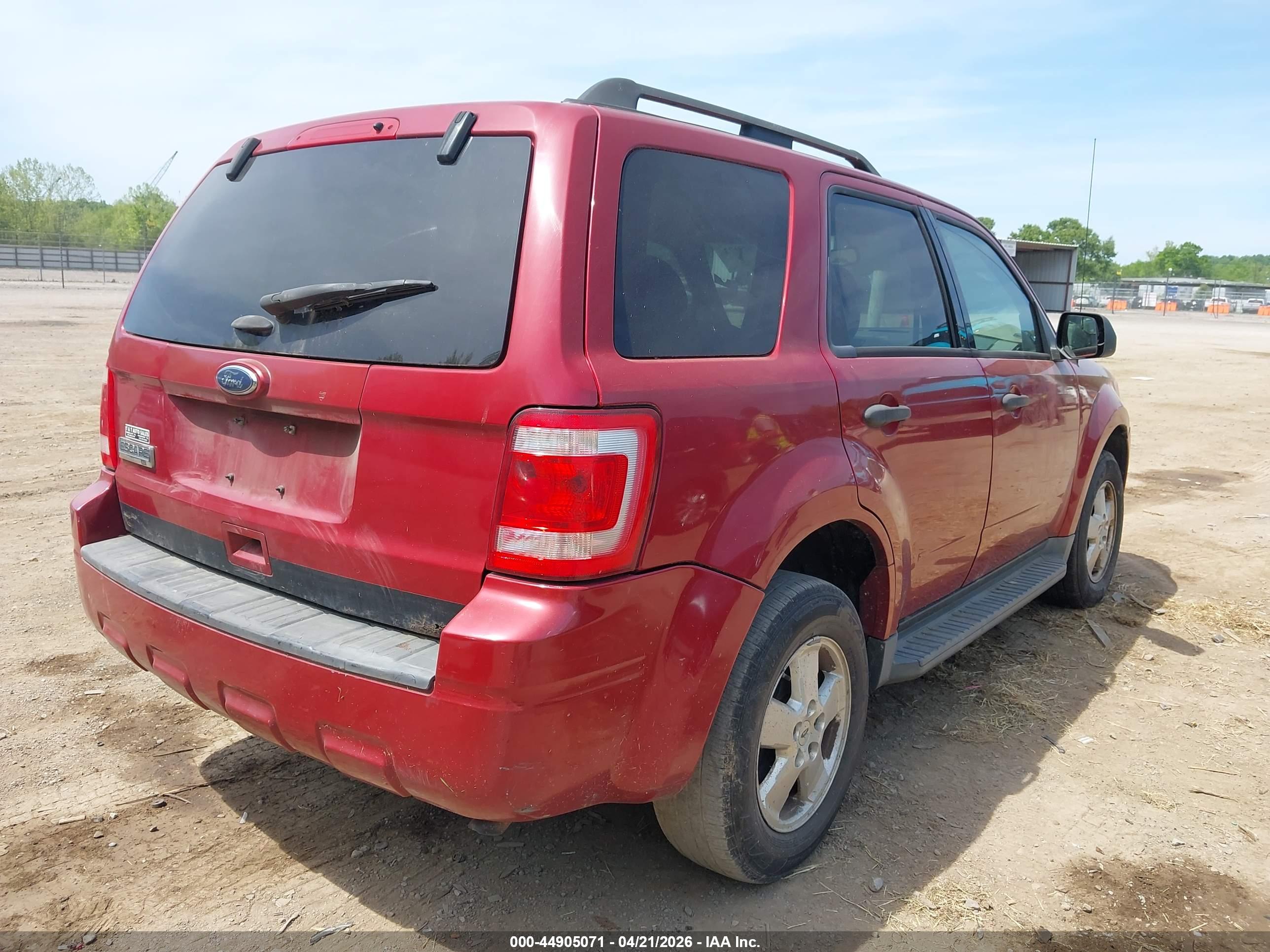FORD ESCAPE image 4