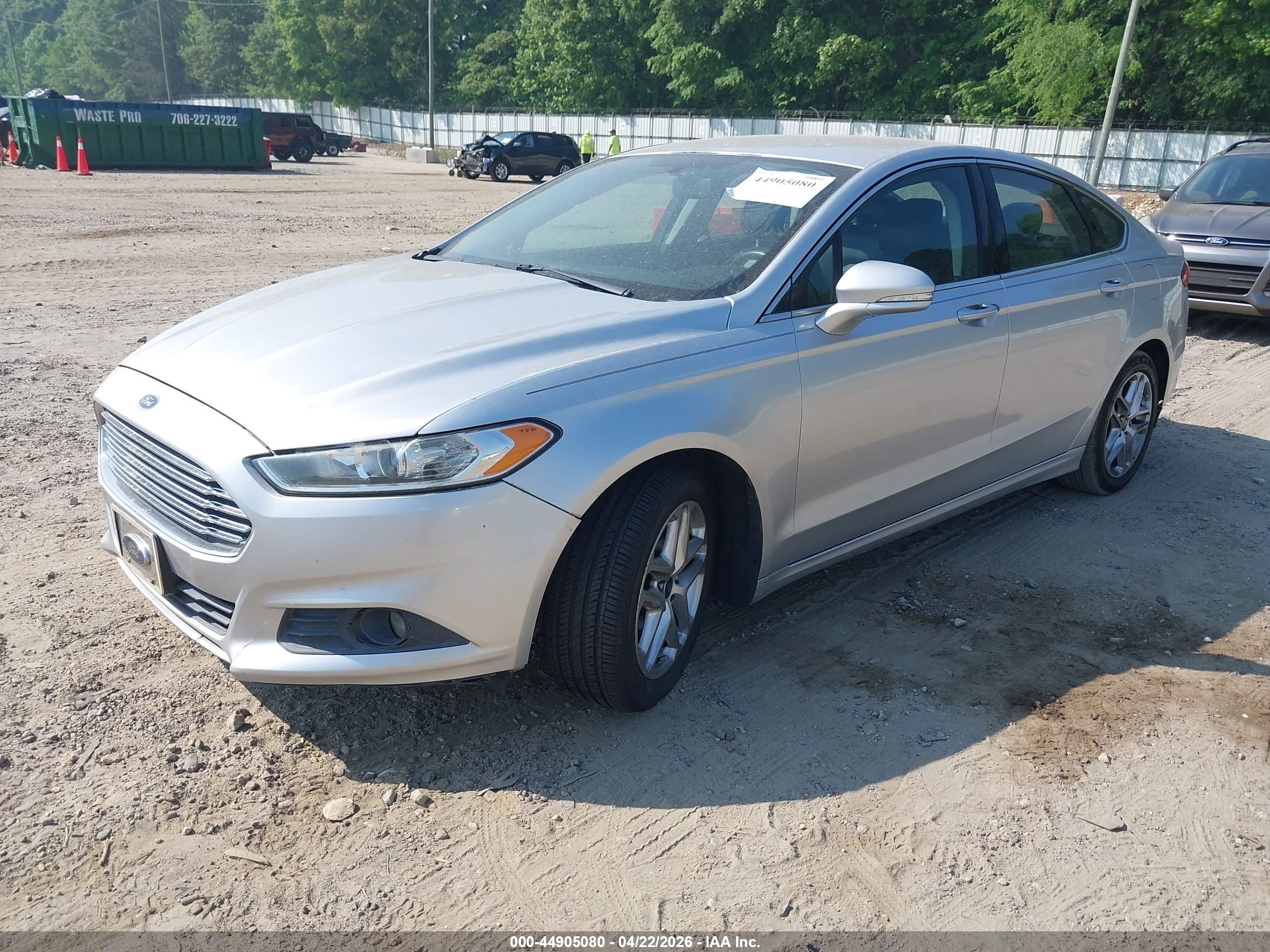 FORD FUSION image 2