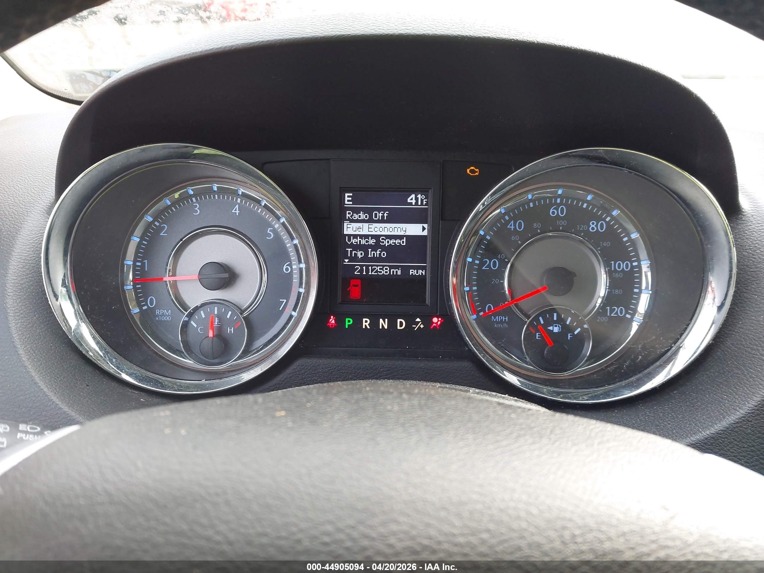 CHRYSLER TOWN image 7