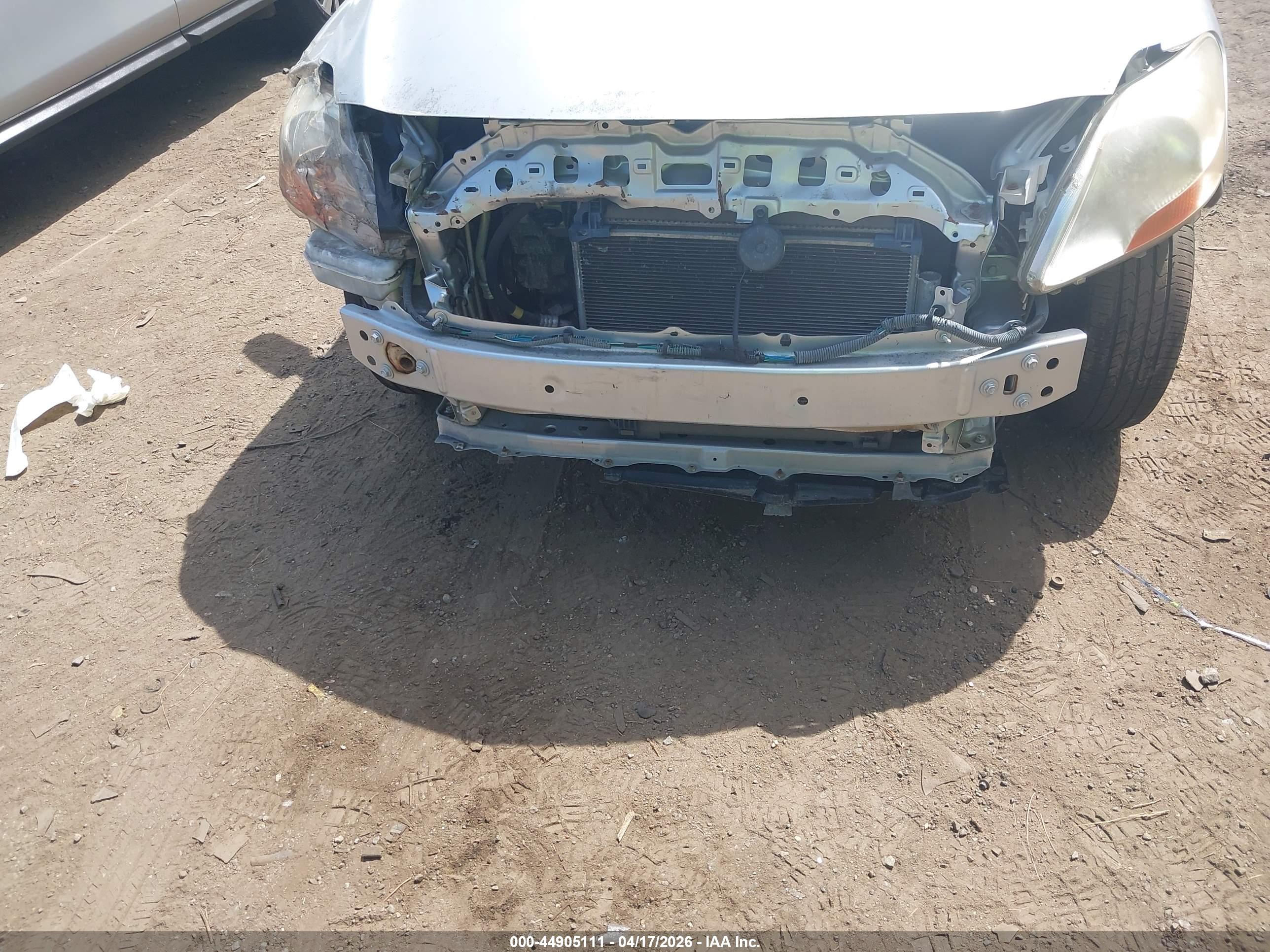 TOYOTA YARIS image 6