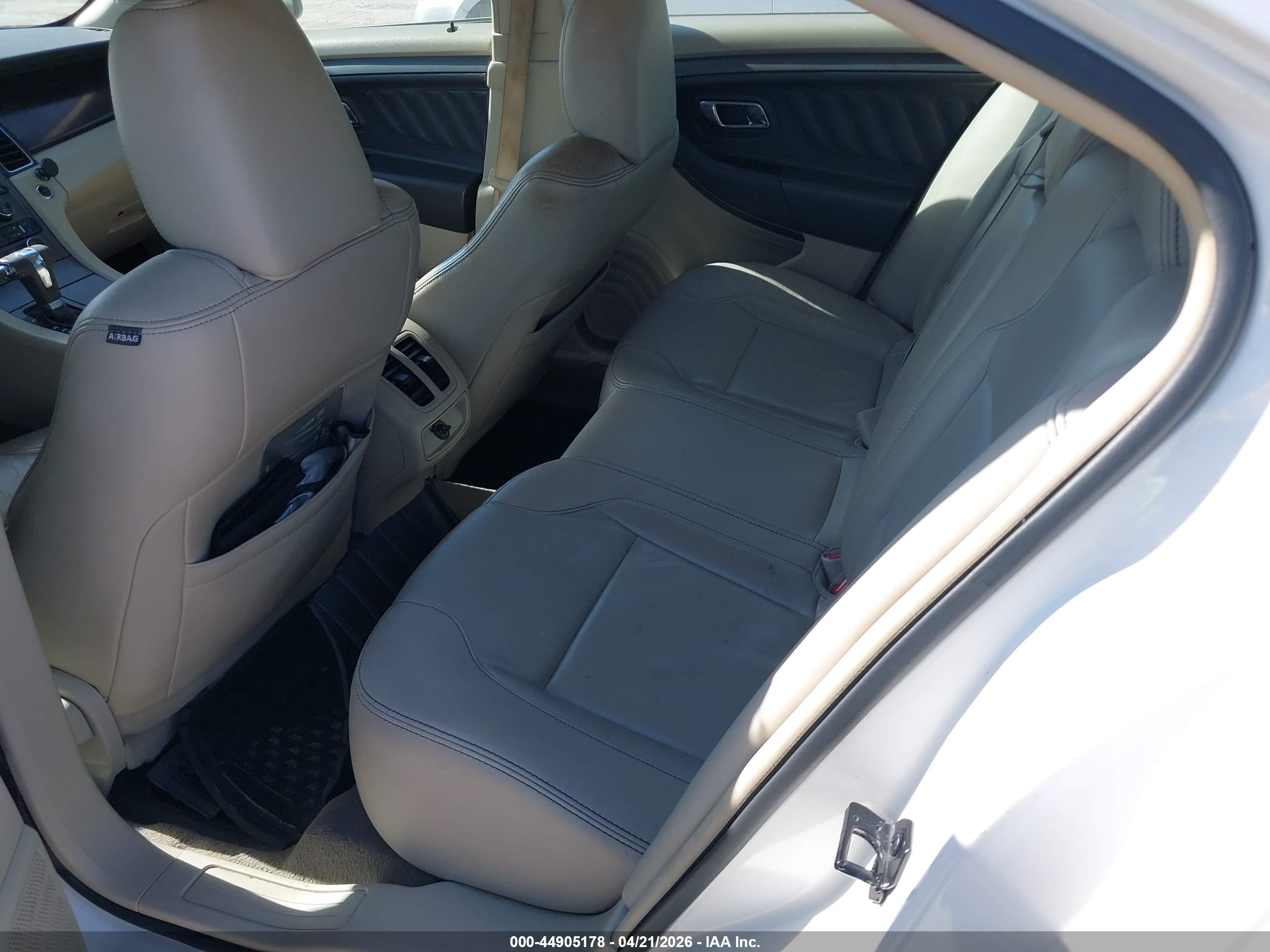 FORD TAURUS image 8