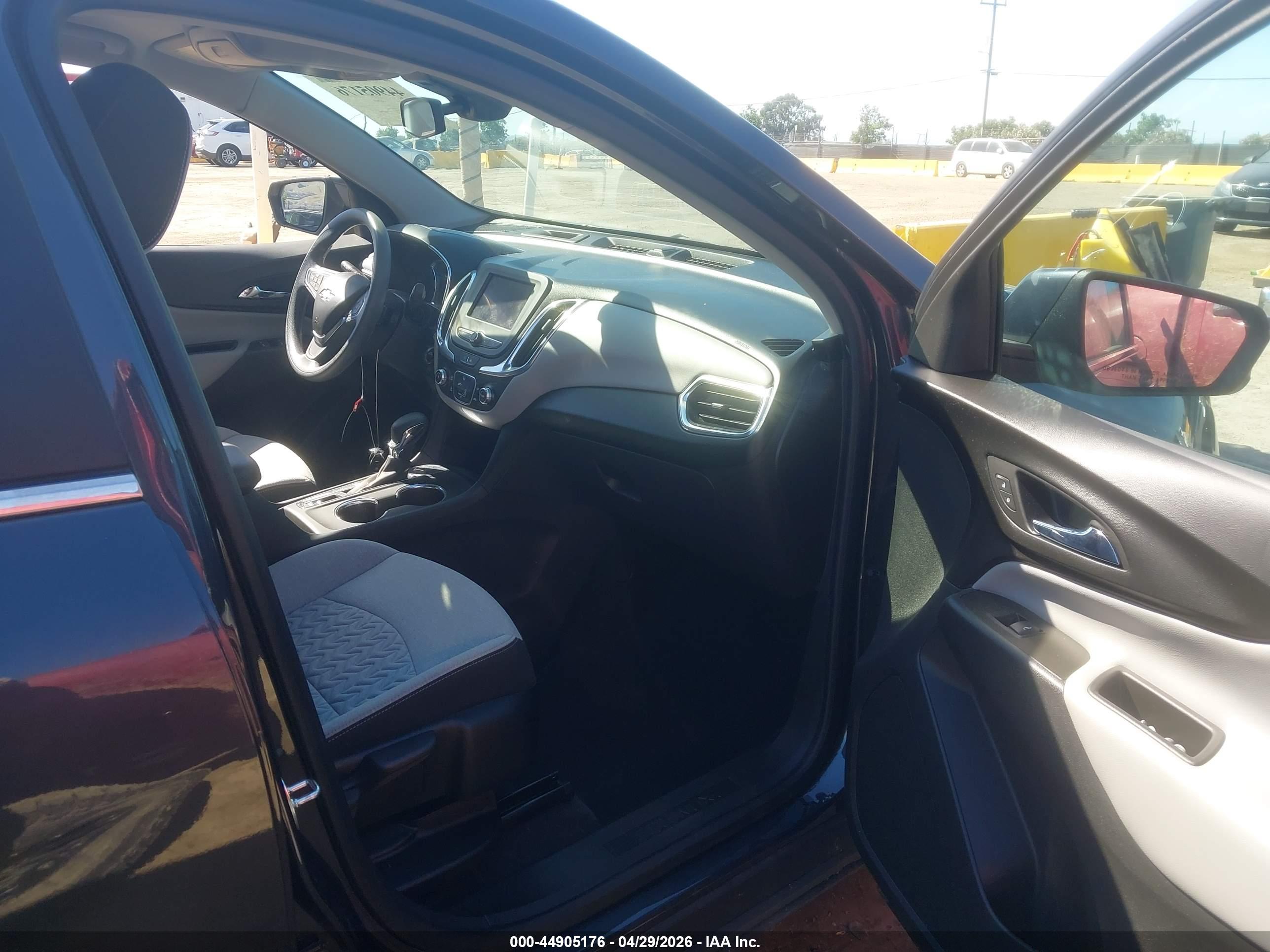 CHEVROLET EQUINOX image 5