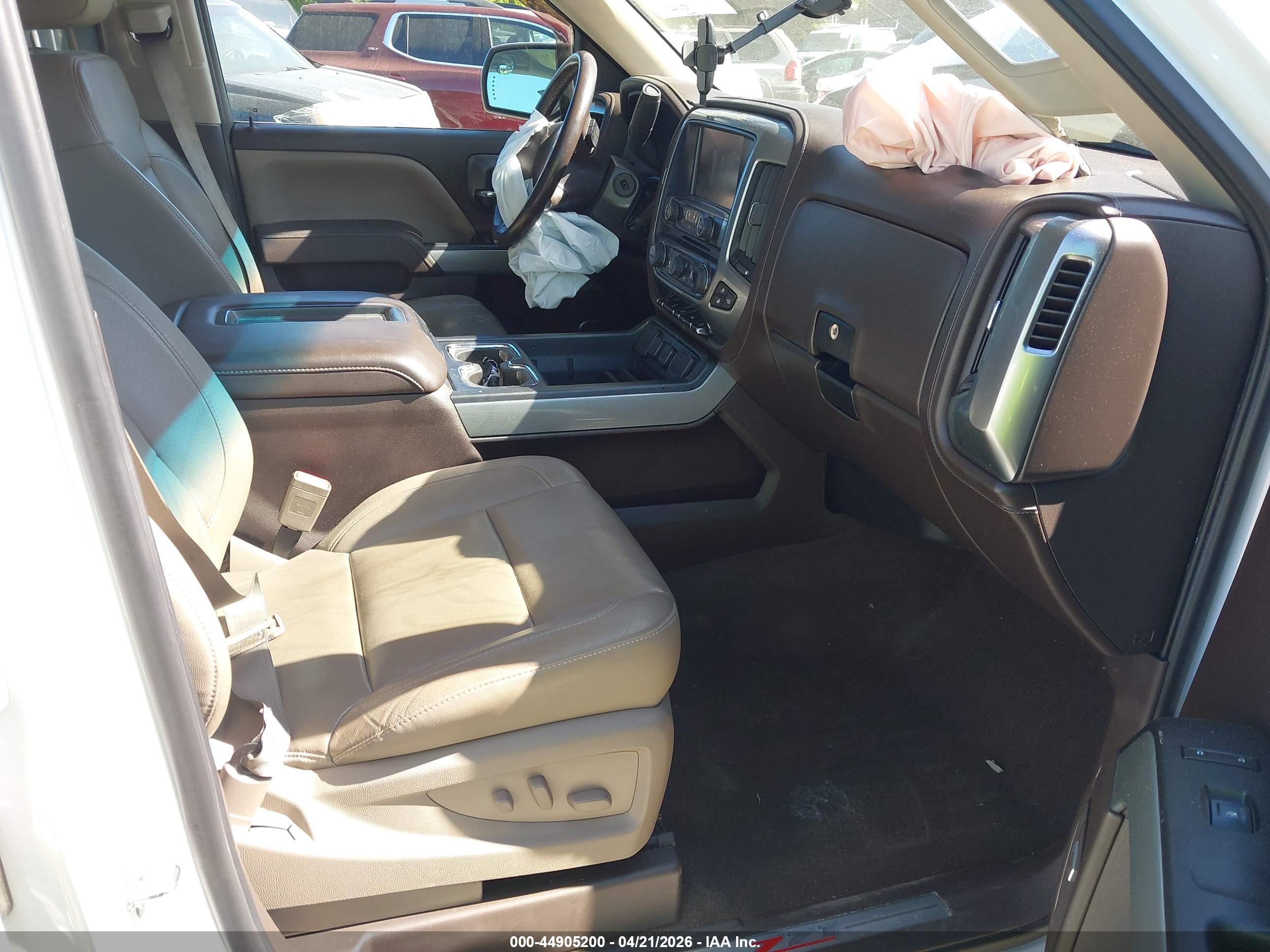 CHEVROLET SILVERADO image 5
