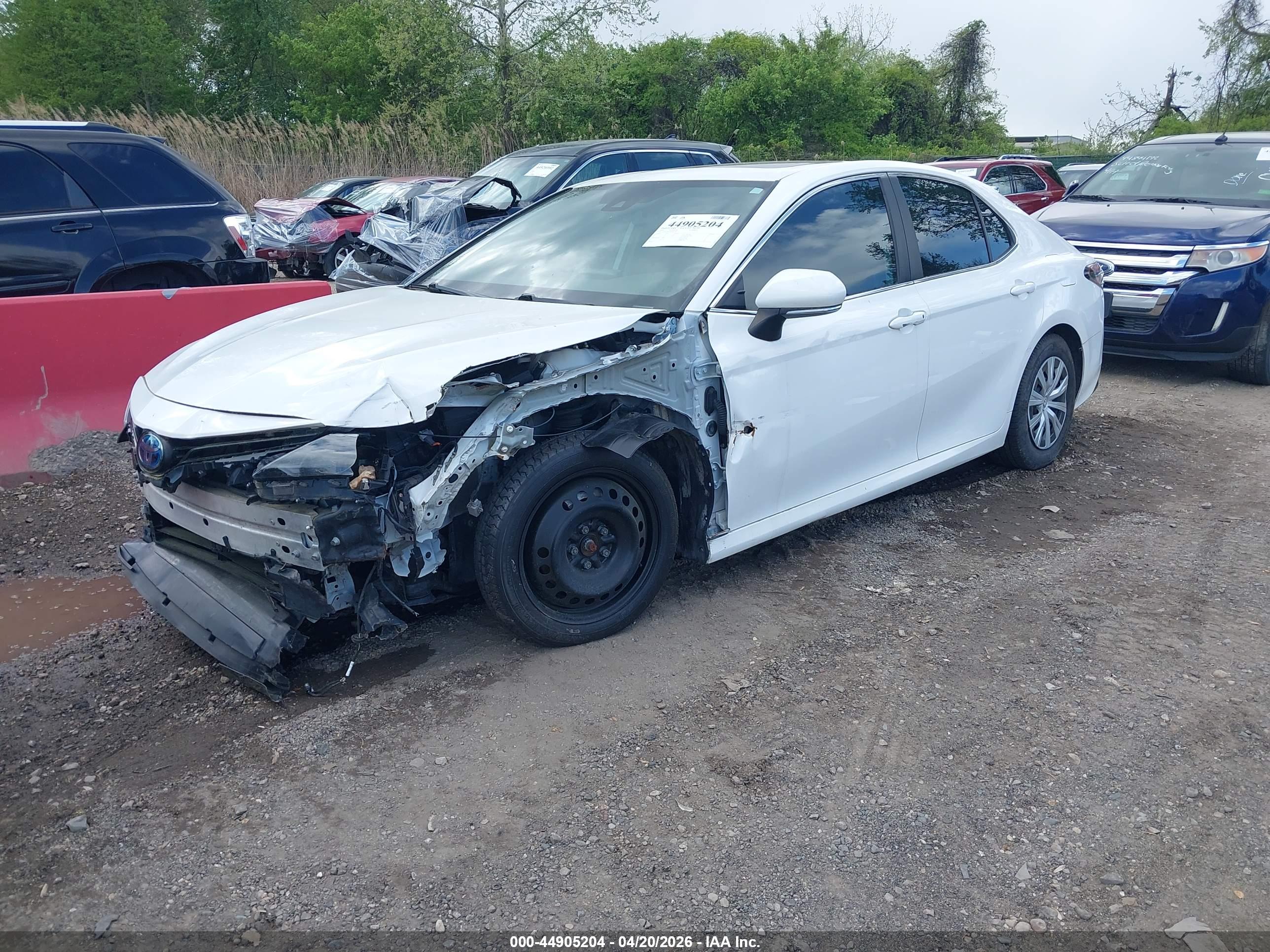 TOYOTA CAMRY image 2