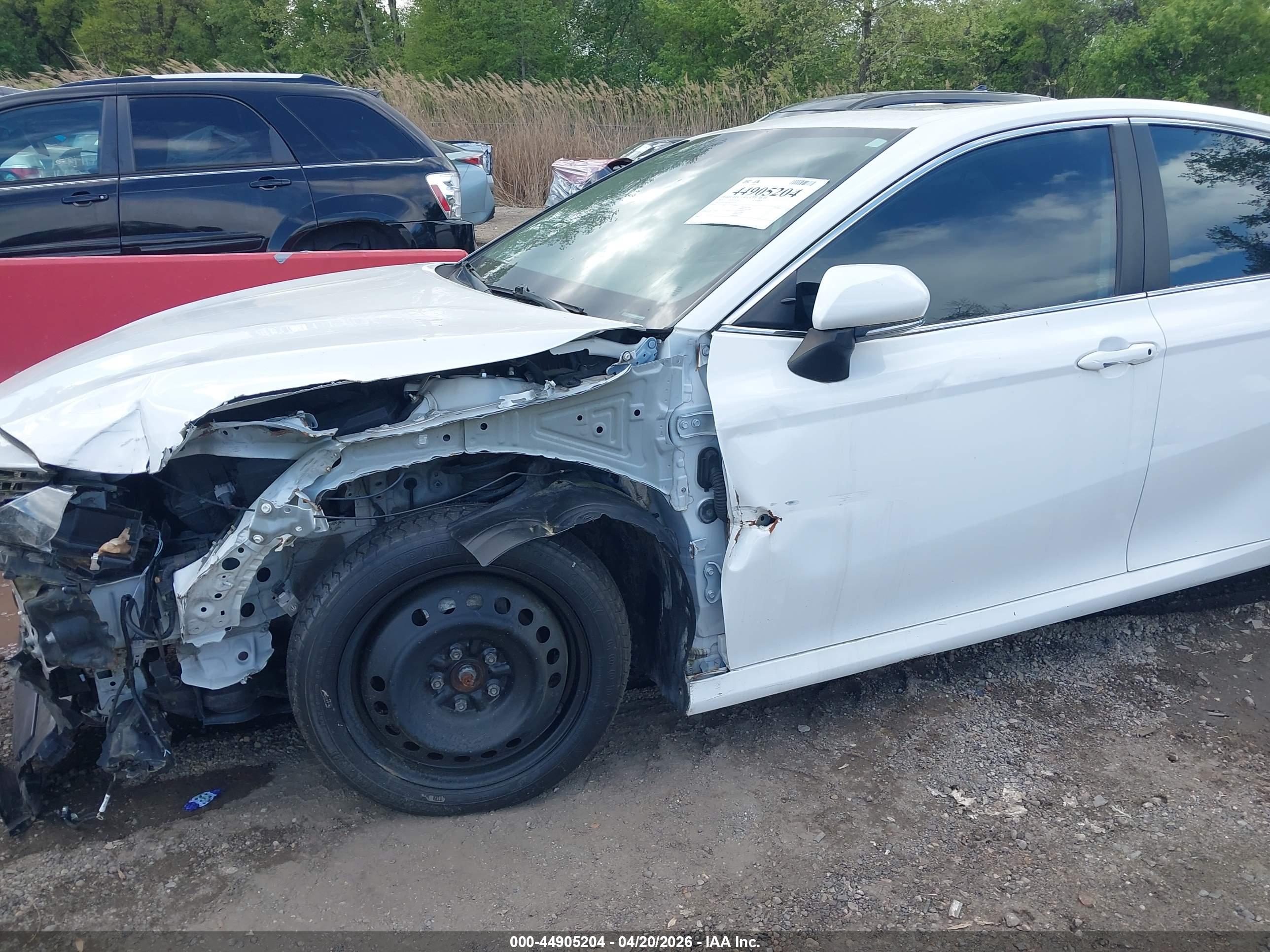 TOYOTA CAMRY image 6