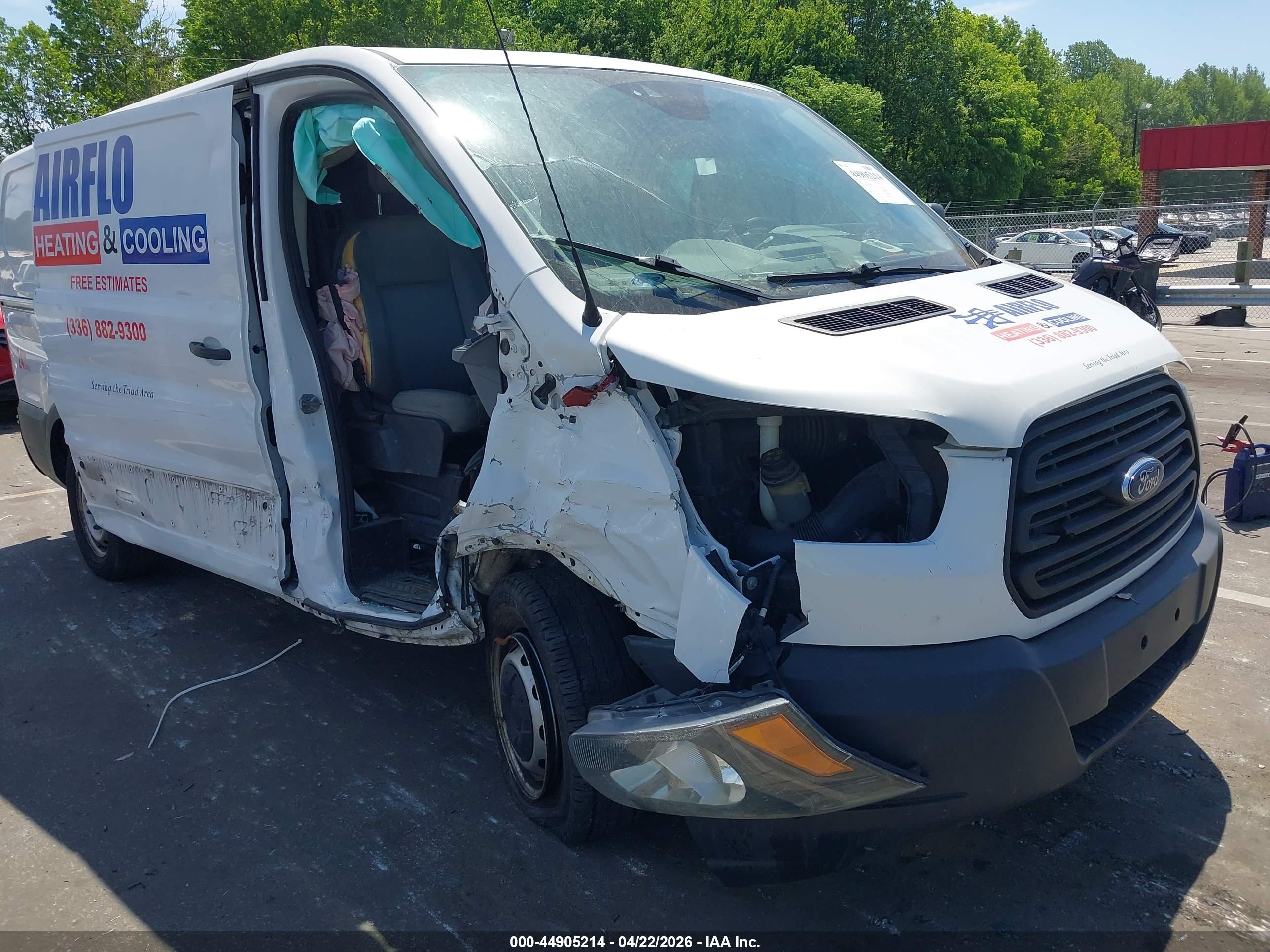 FORD TRANSIT-150 image 6