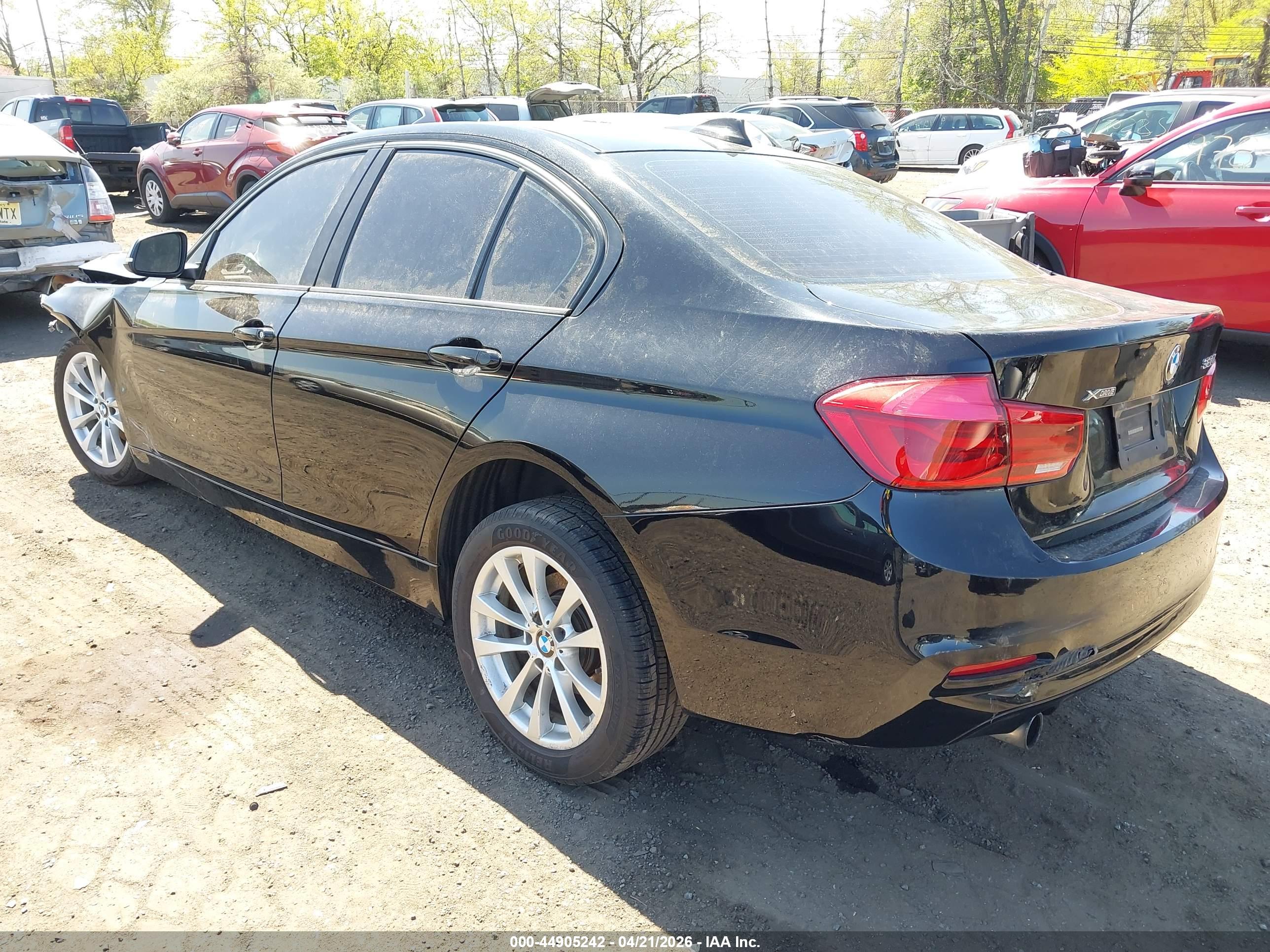 BMW 320I image 3