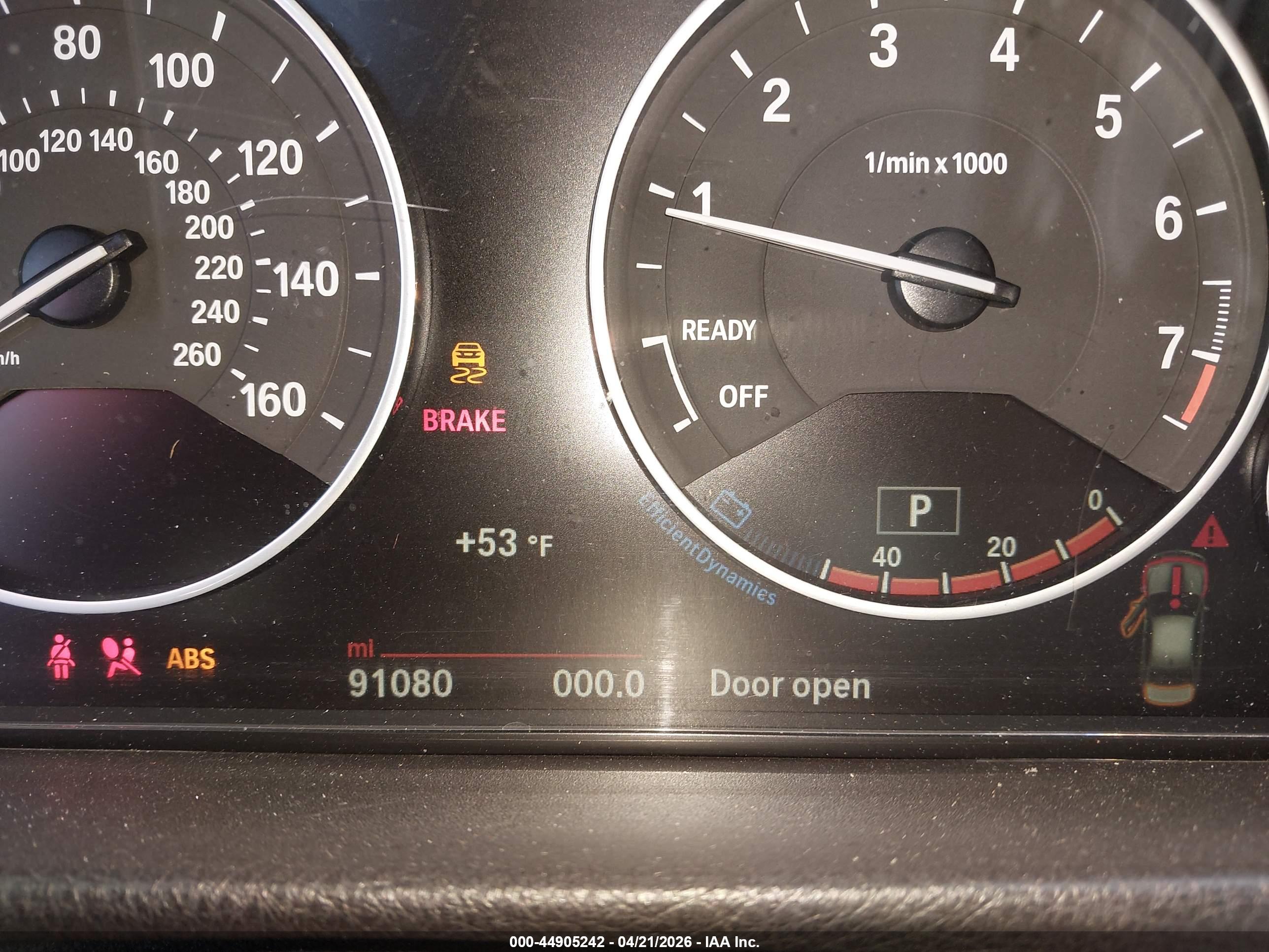 BMW 320I image 7