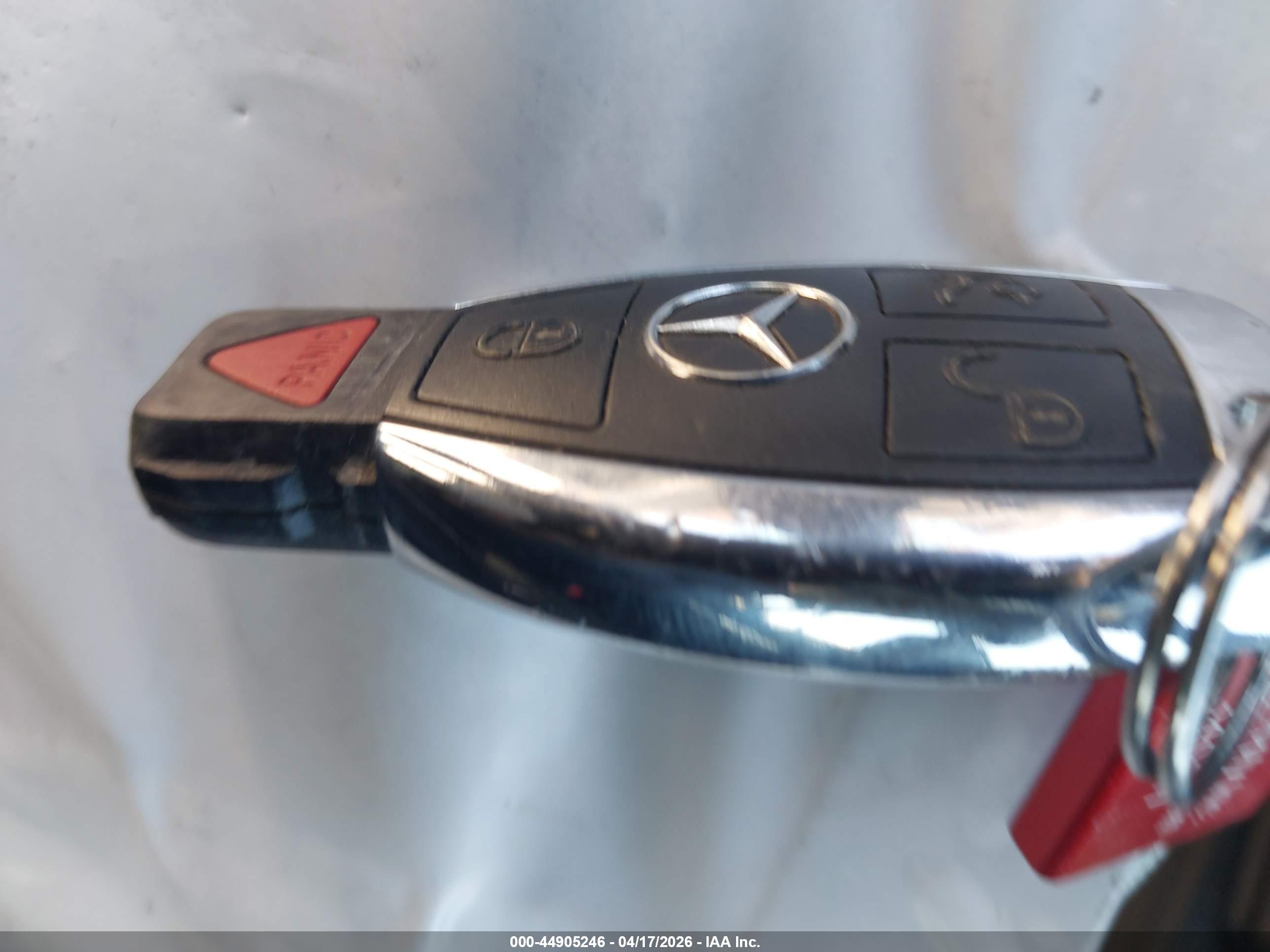 MERCEDES-BENZ C image 11