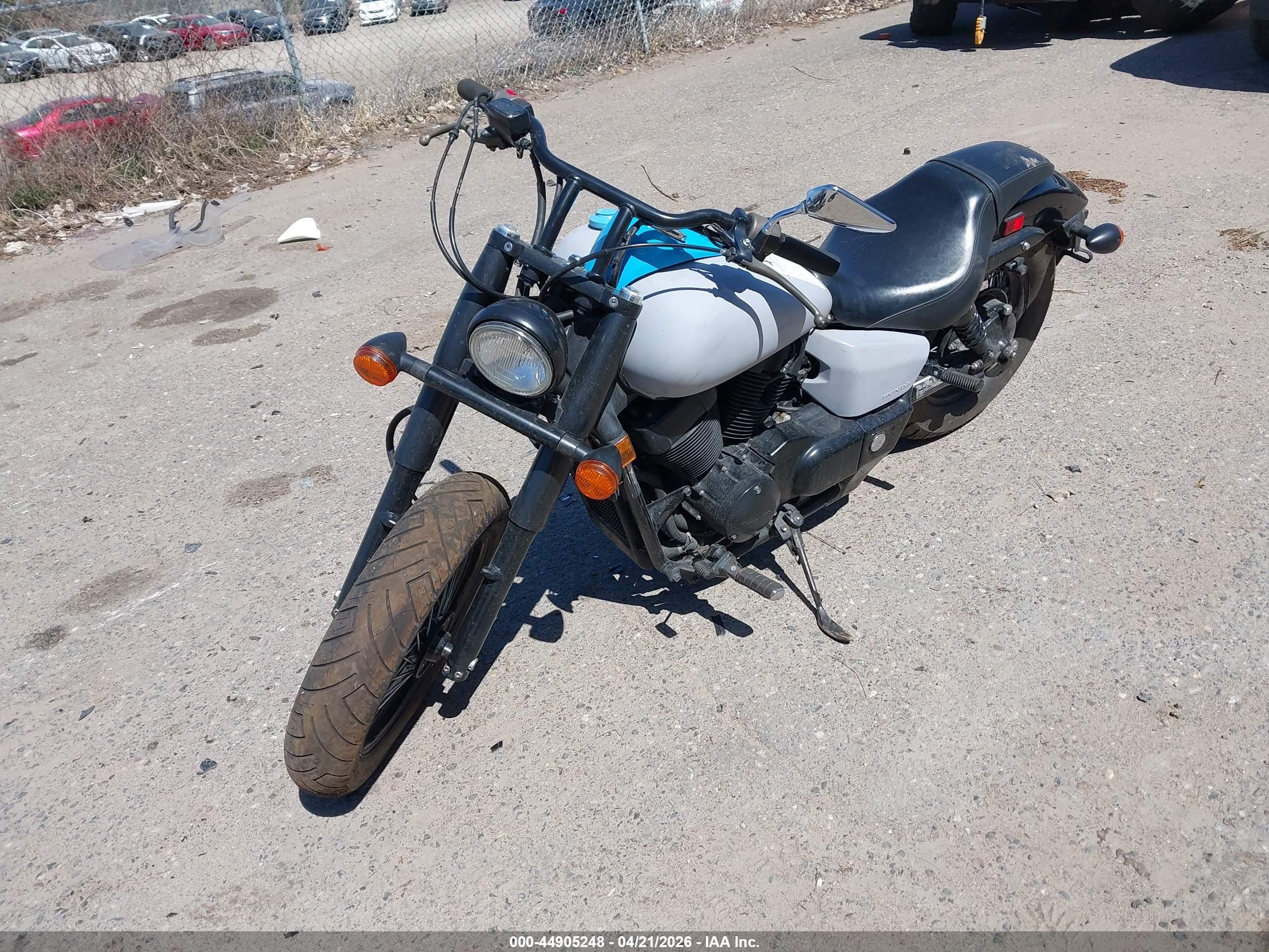 HONDA VT750 image 2