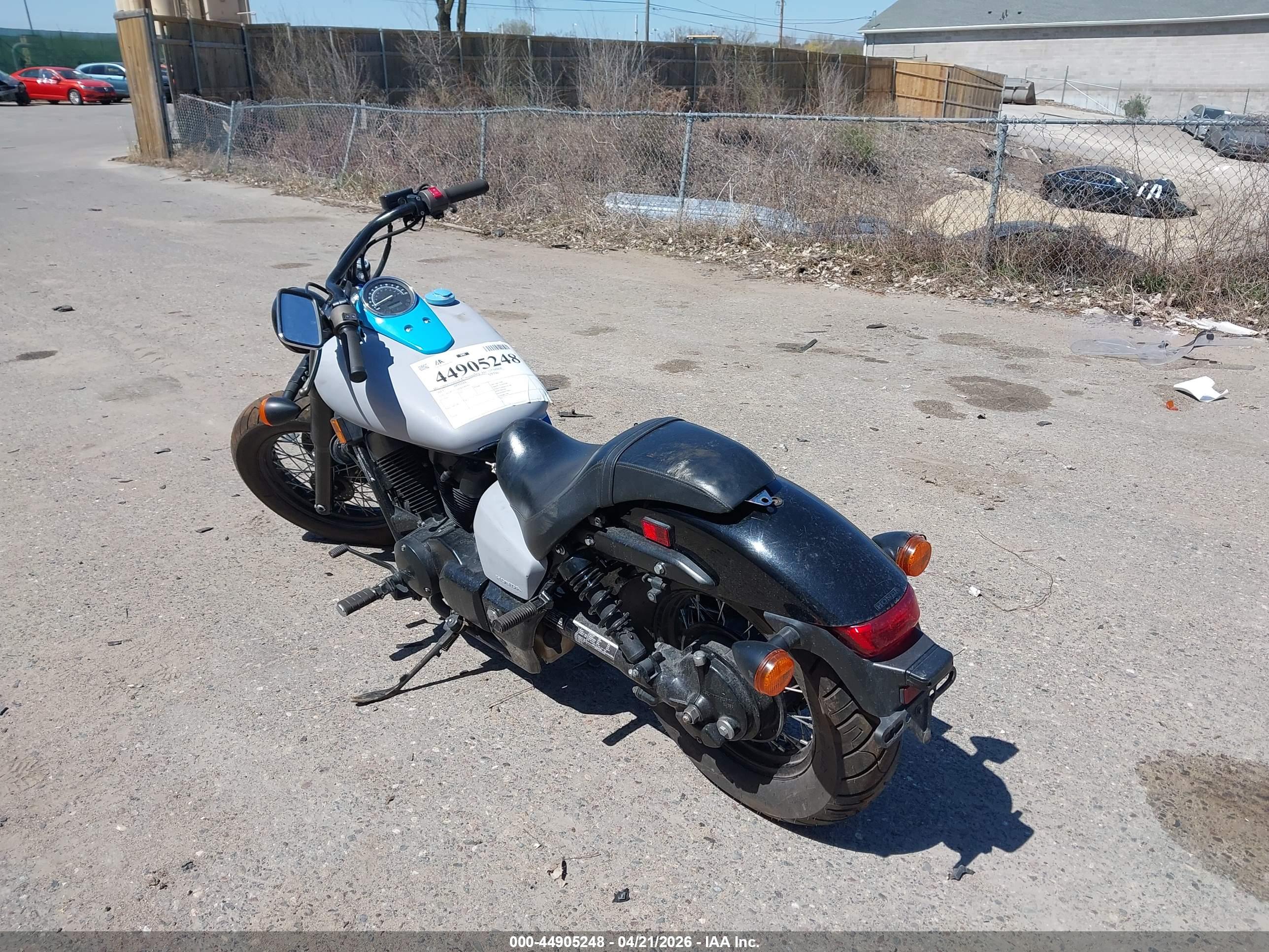 HONDA VT750 image 3