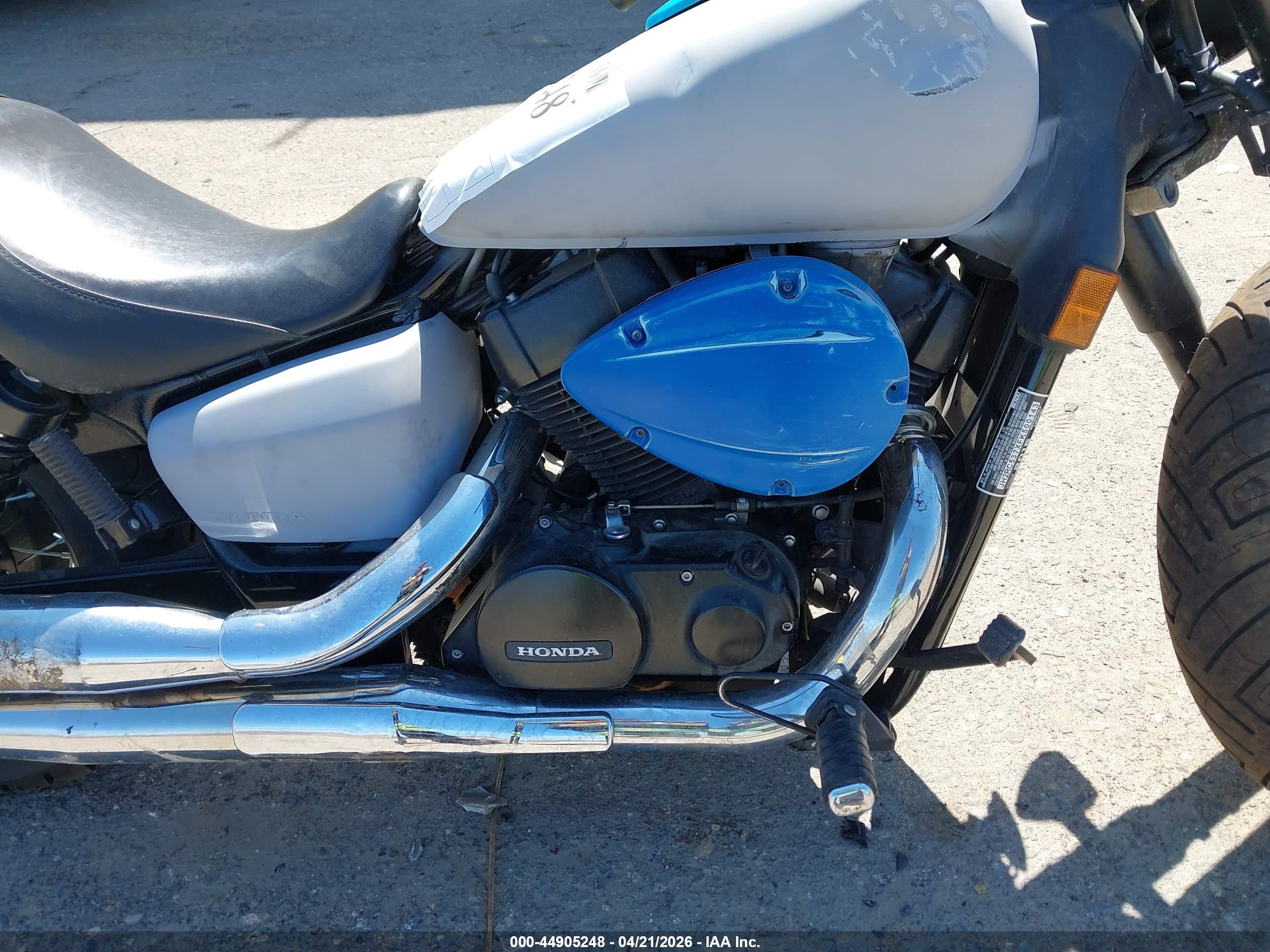HONDA VT750 image 8