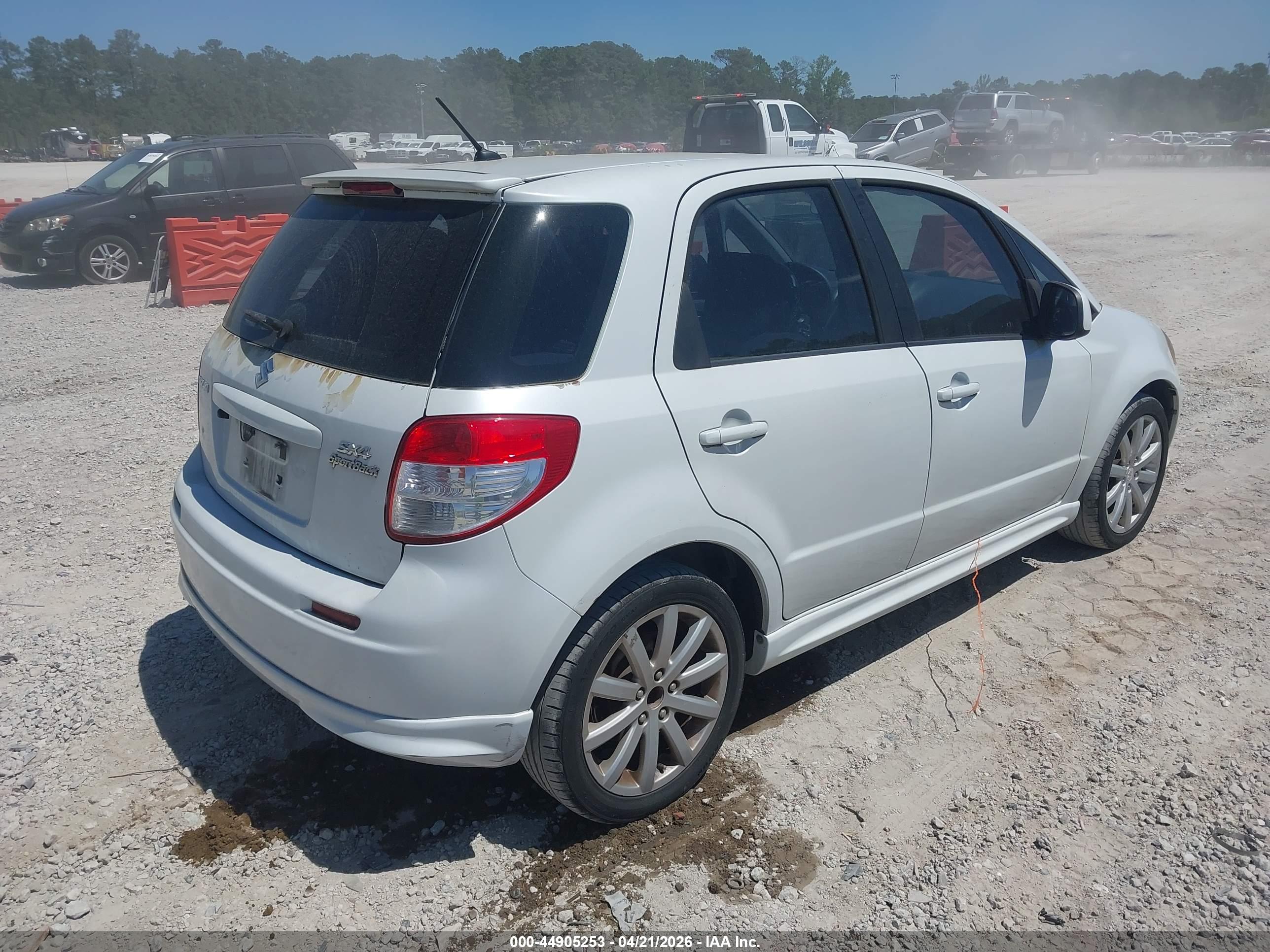 SUZUKI SX4 image 4
