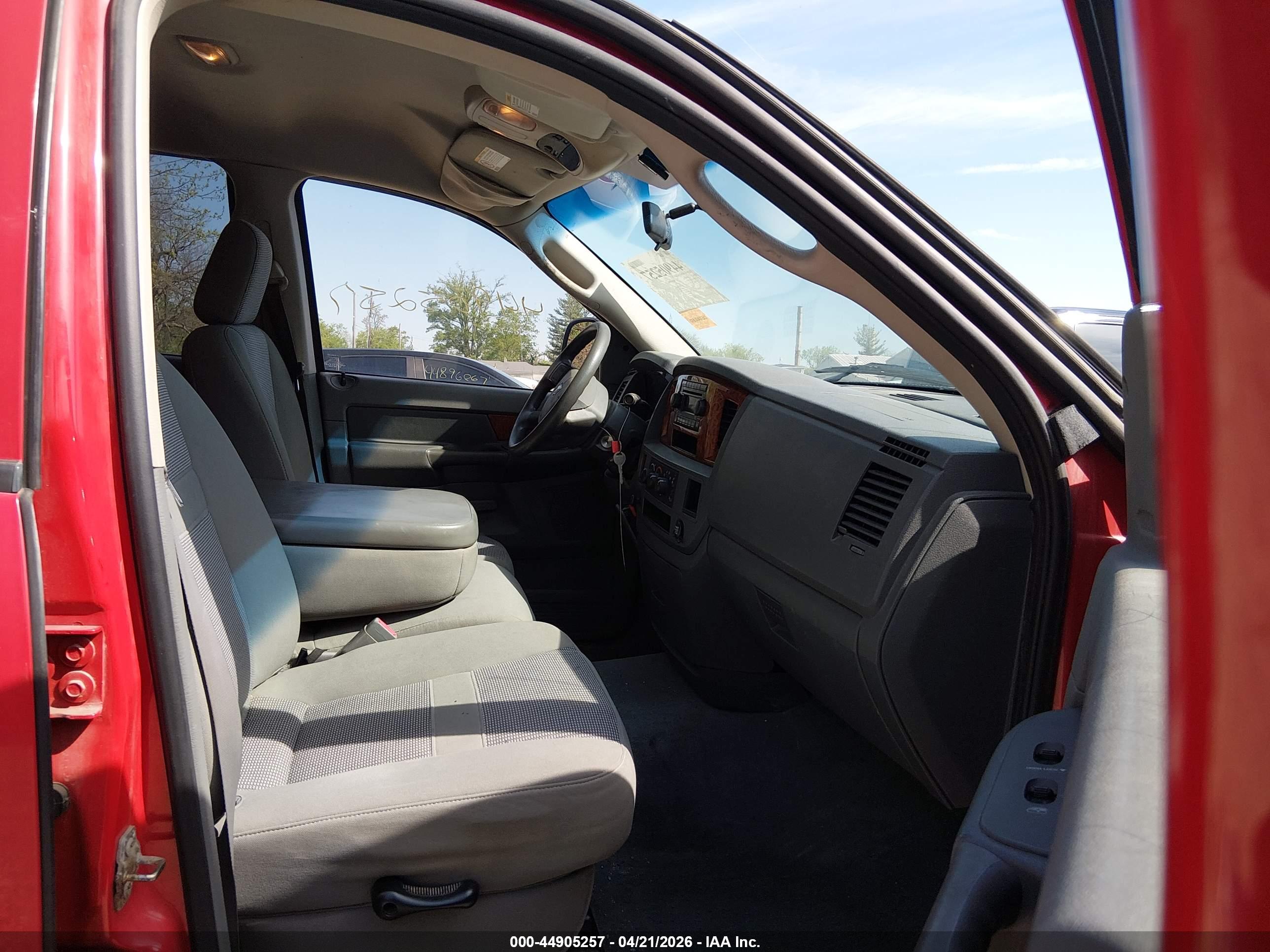 DODGE RAM image 5