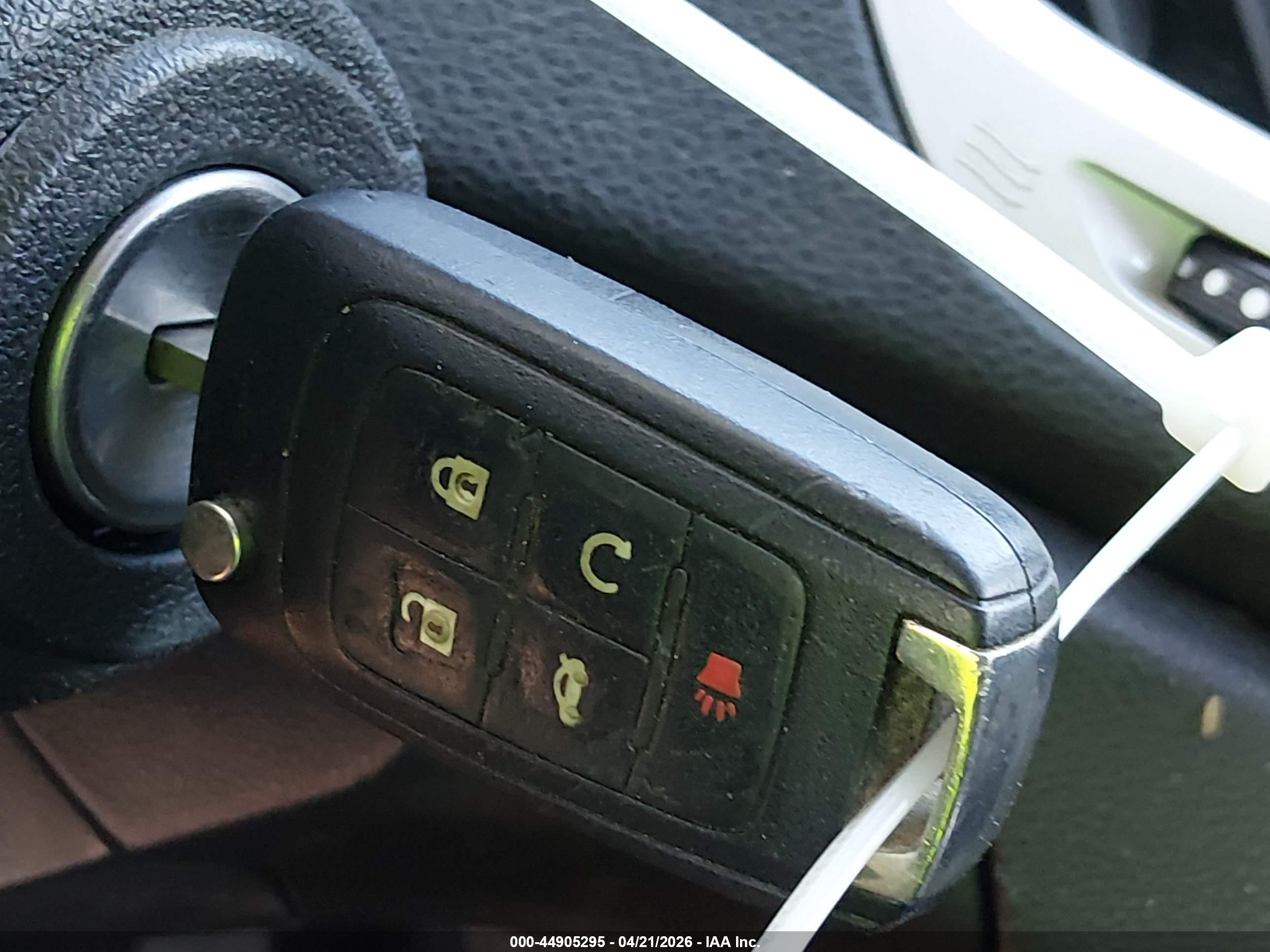 GMC TERRAIN image 11