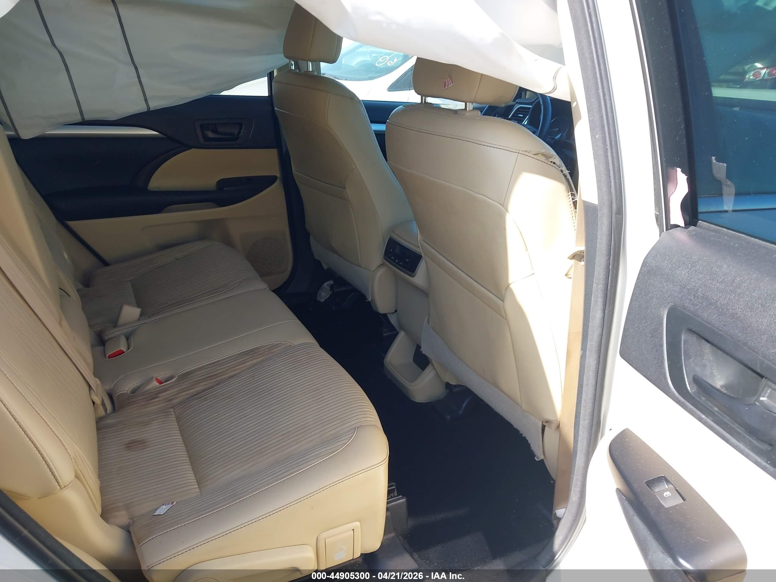 TOYOTA HIGHLANDER image 8