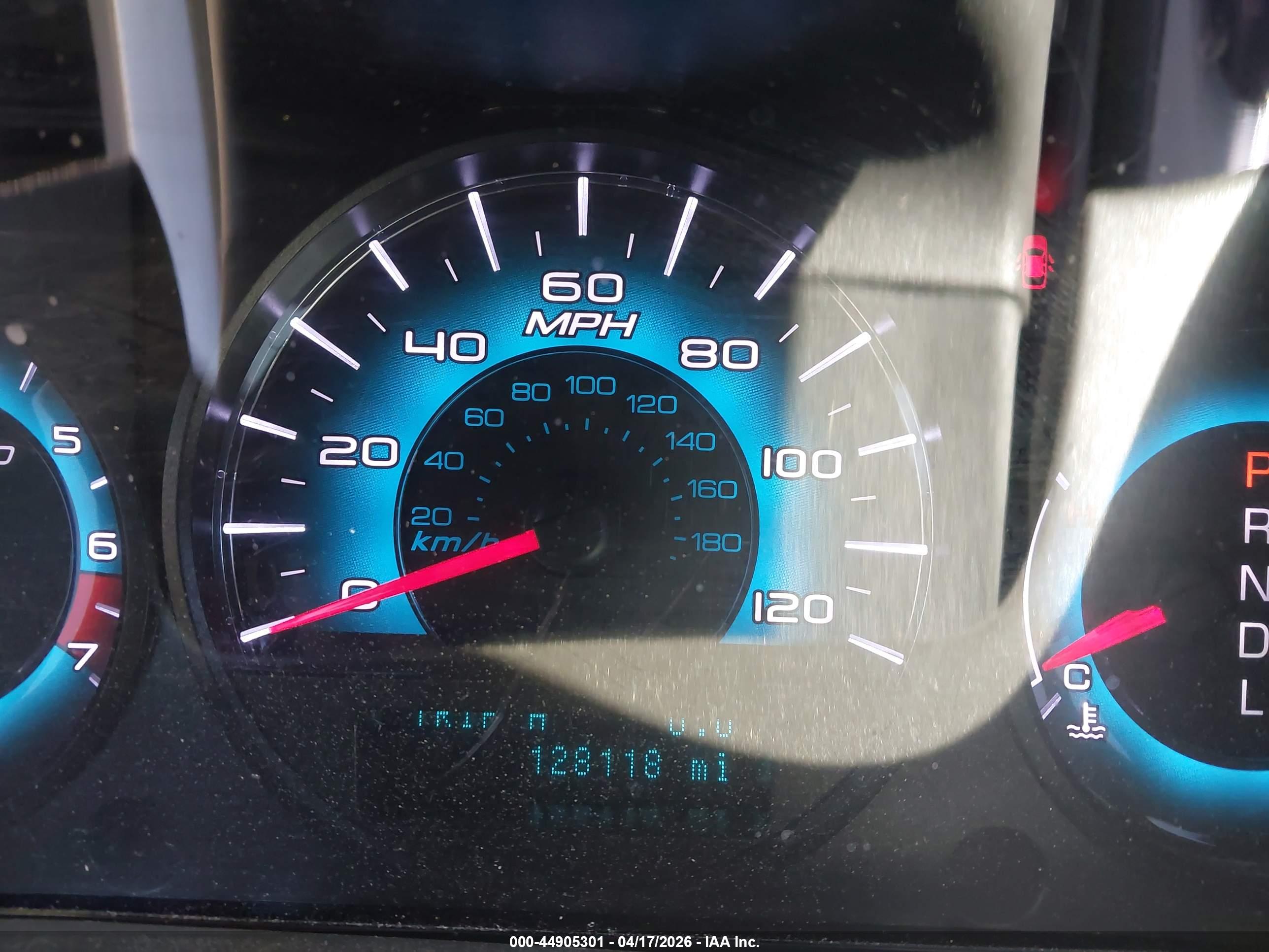 FORD FUSION image 7