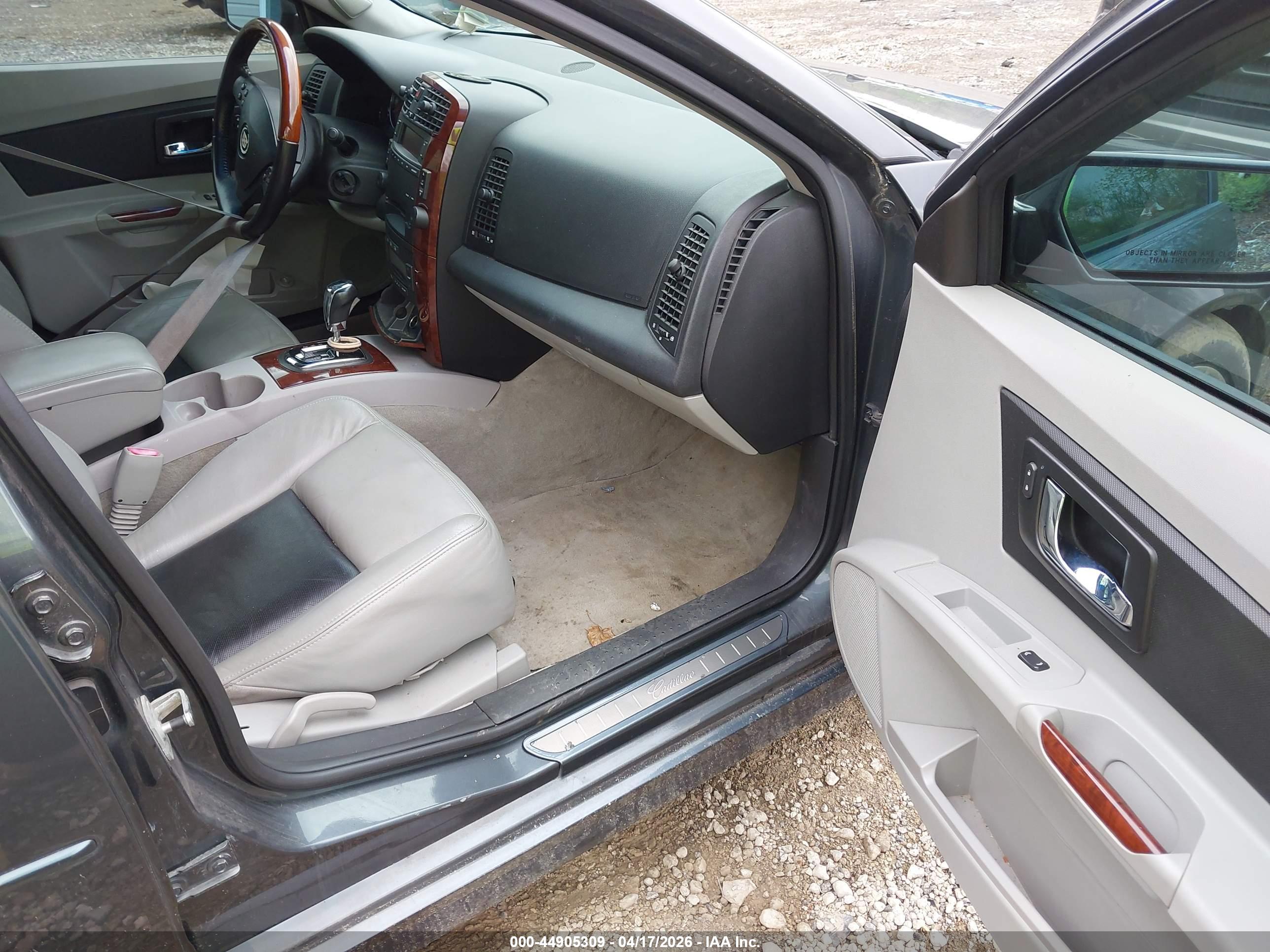 CADILLAC CTS image 5