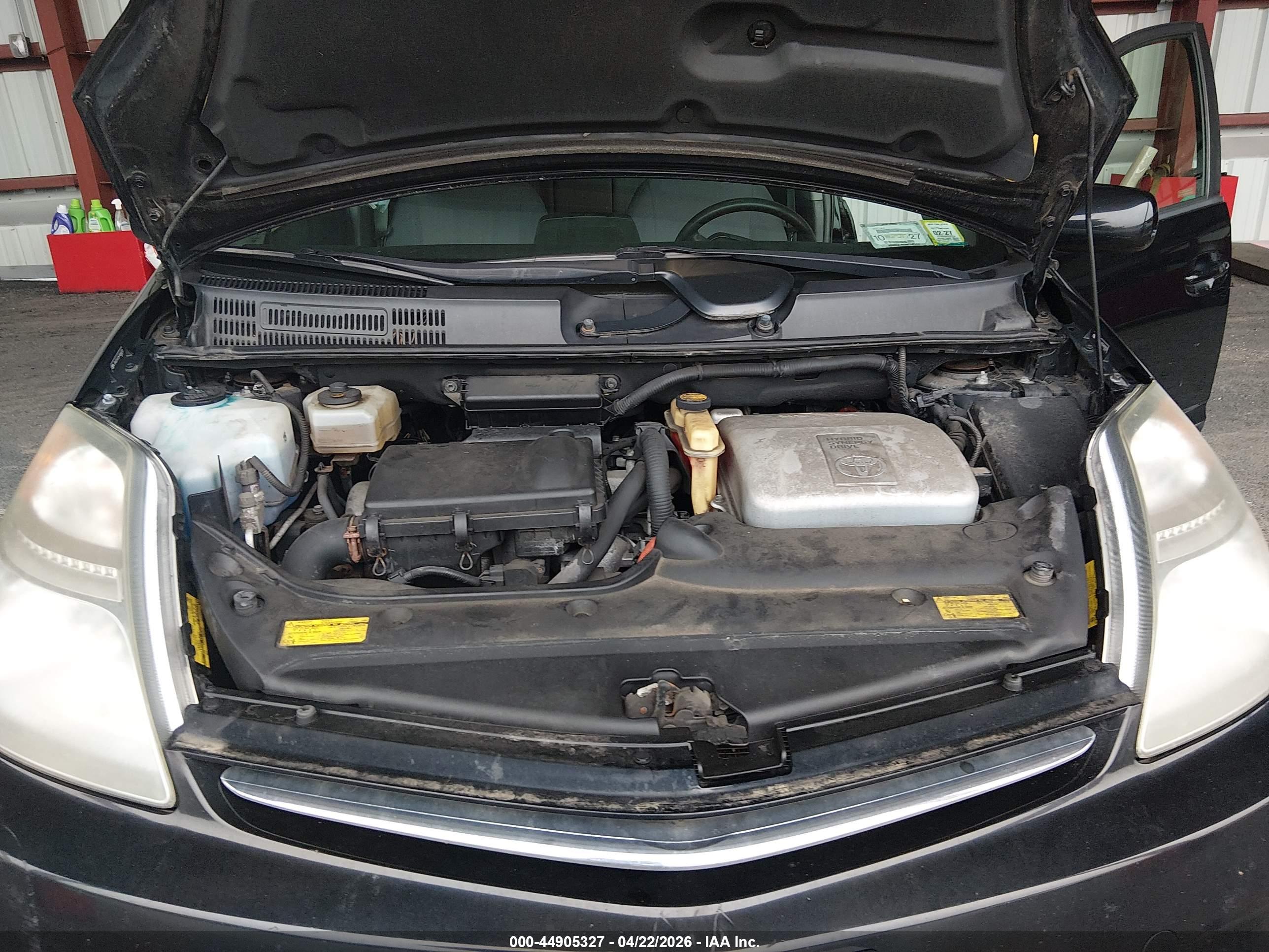 TOYOTA PRIUS image 10