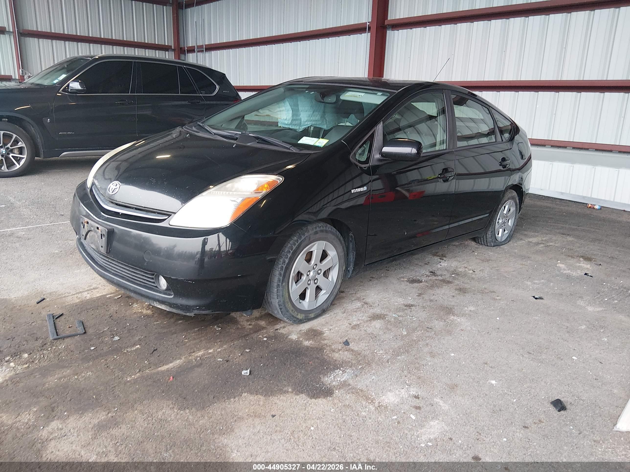 TOYOTA PRIUS image 2